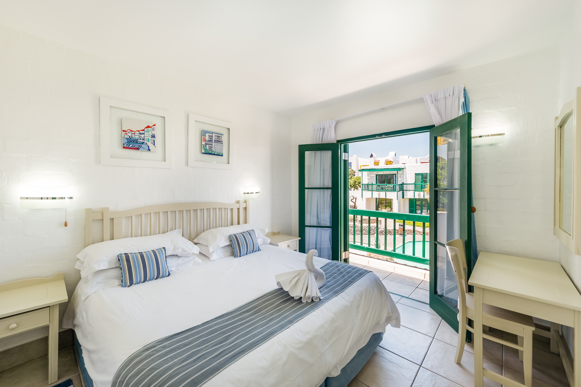 Apartment Two Bedrooms Two Bathrooms