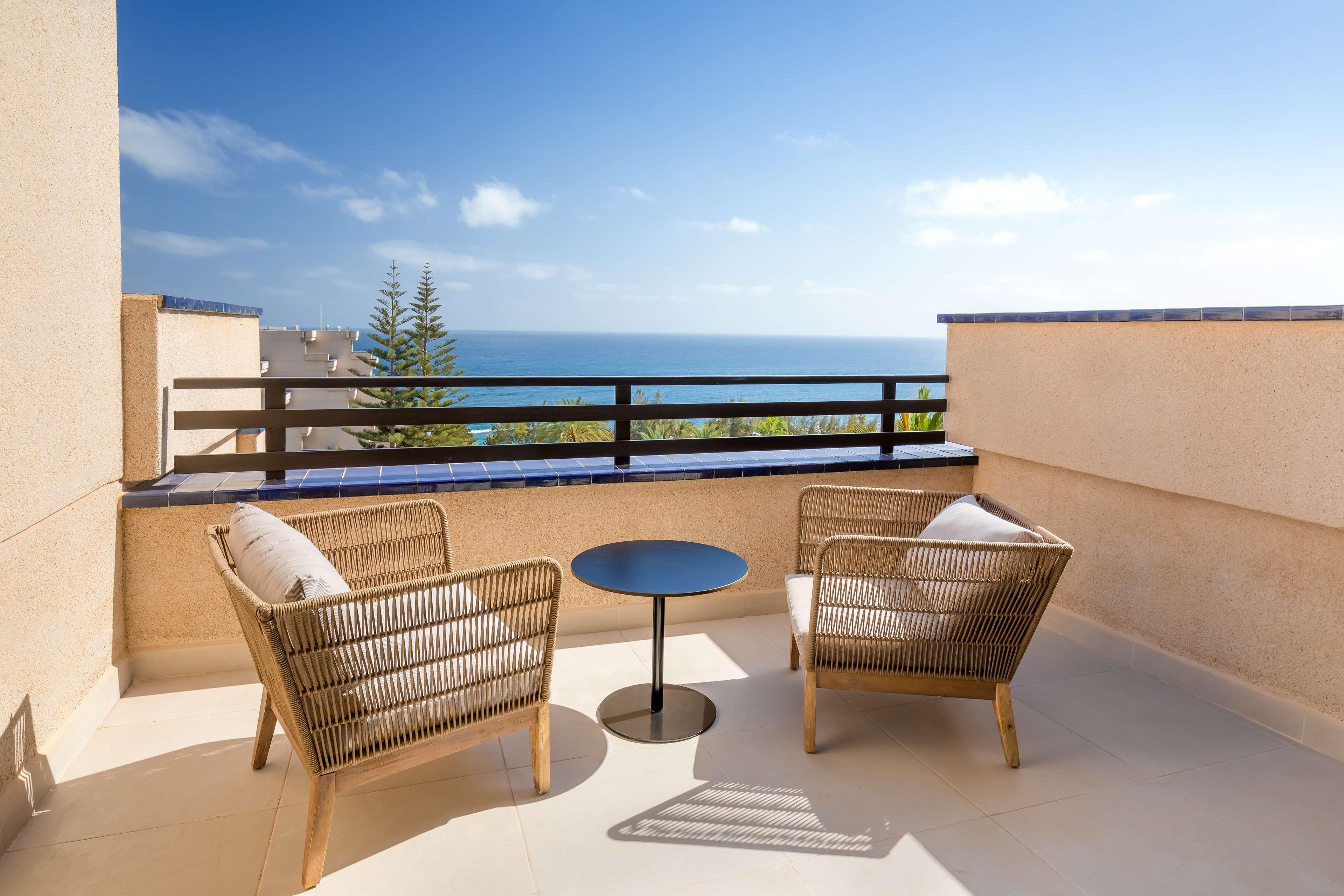 Room Deluxe Sea View