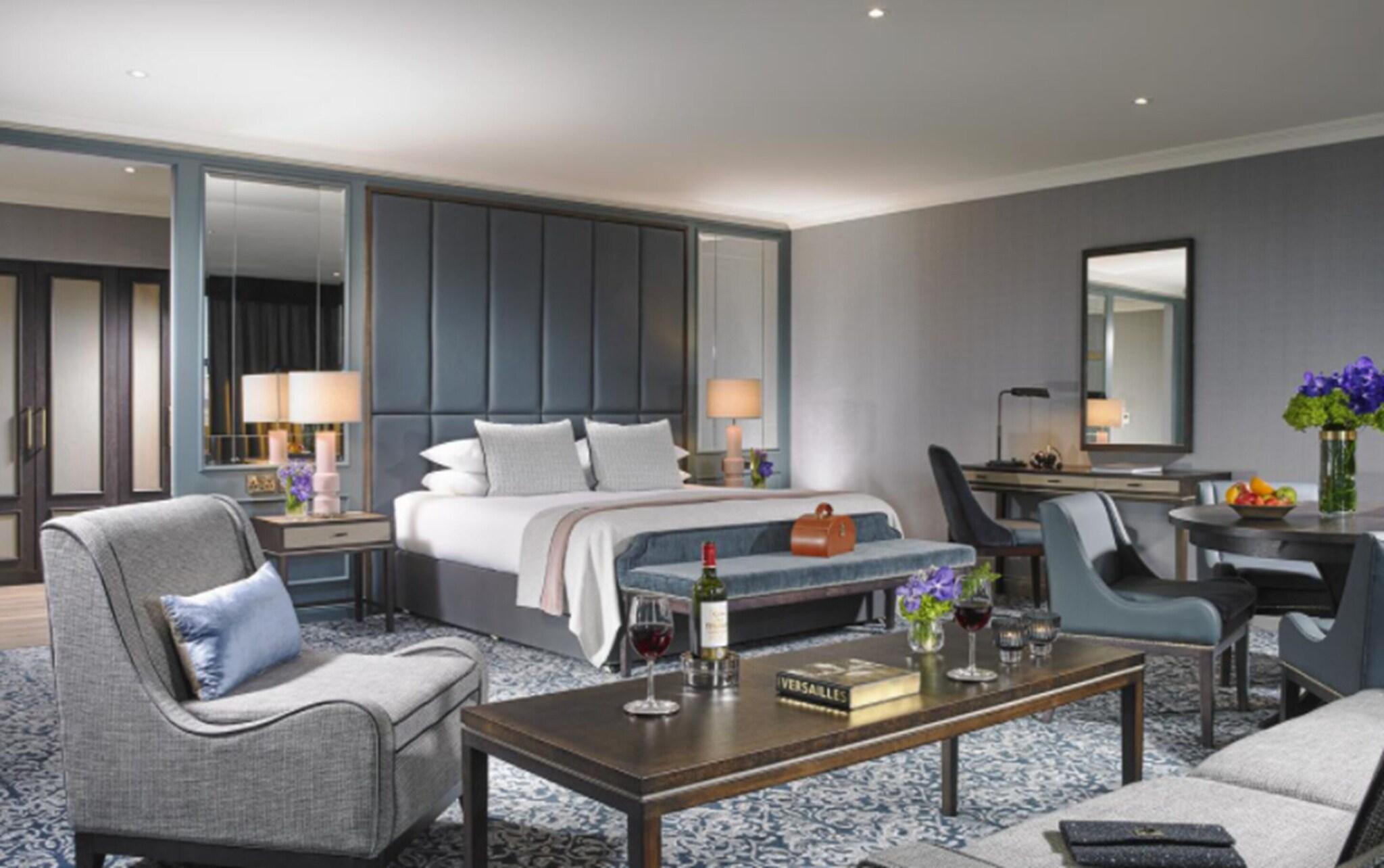 Suite Deluxe King Bed