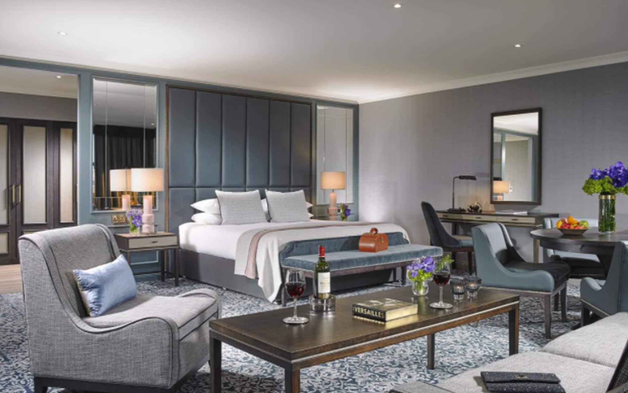 Suite Deluxe King Bed