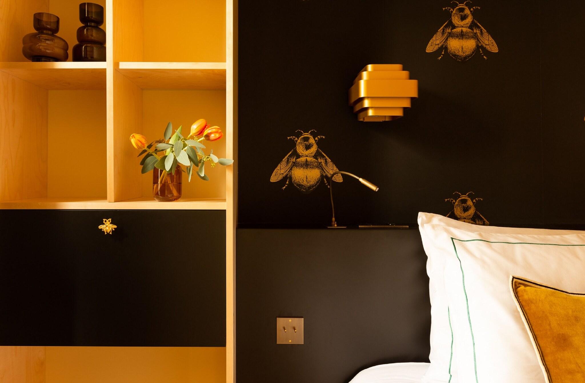 Double Club King Bed