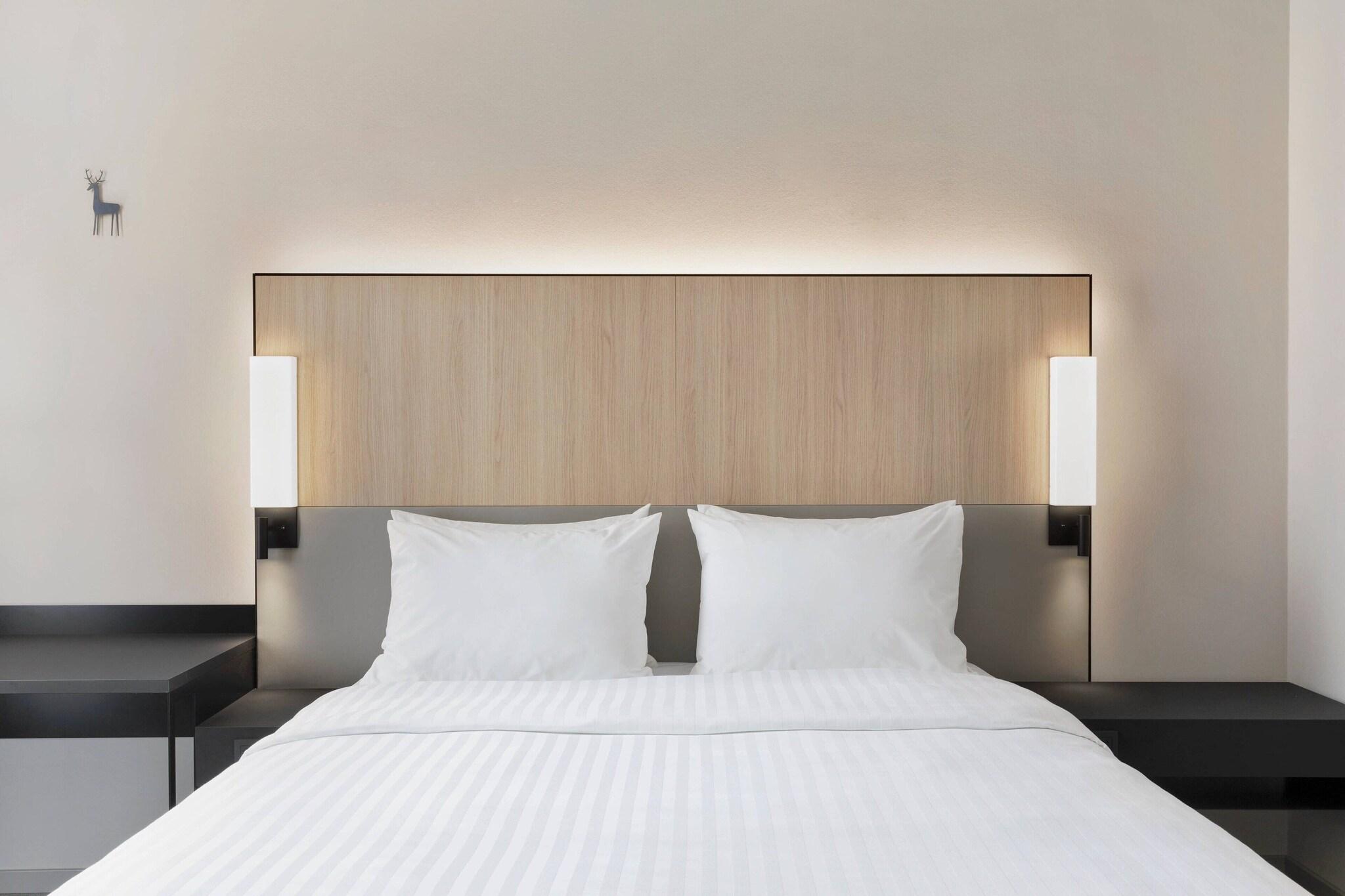 Double Superior King Bed