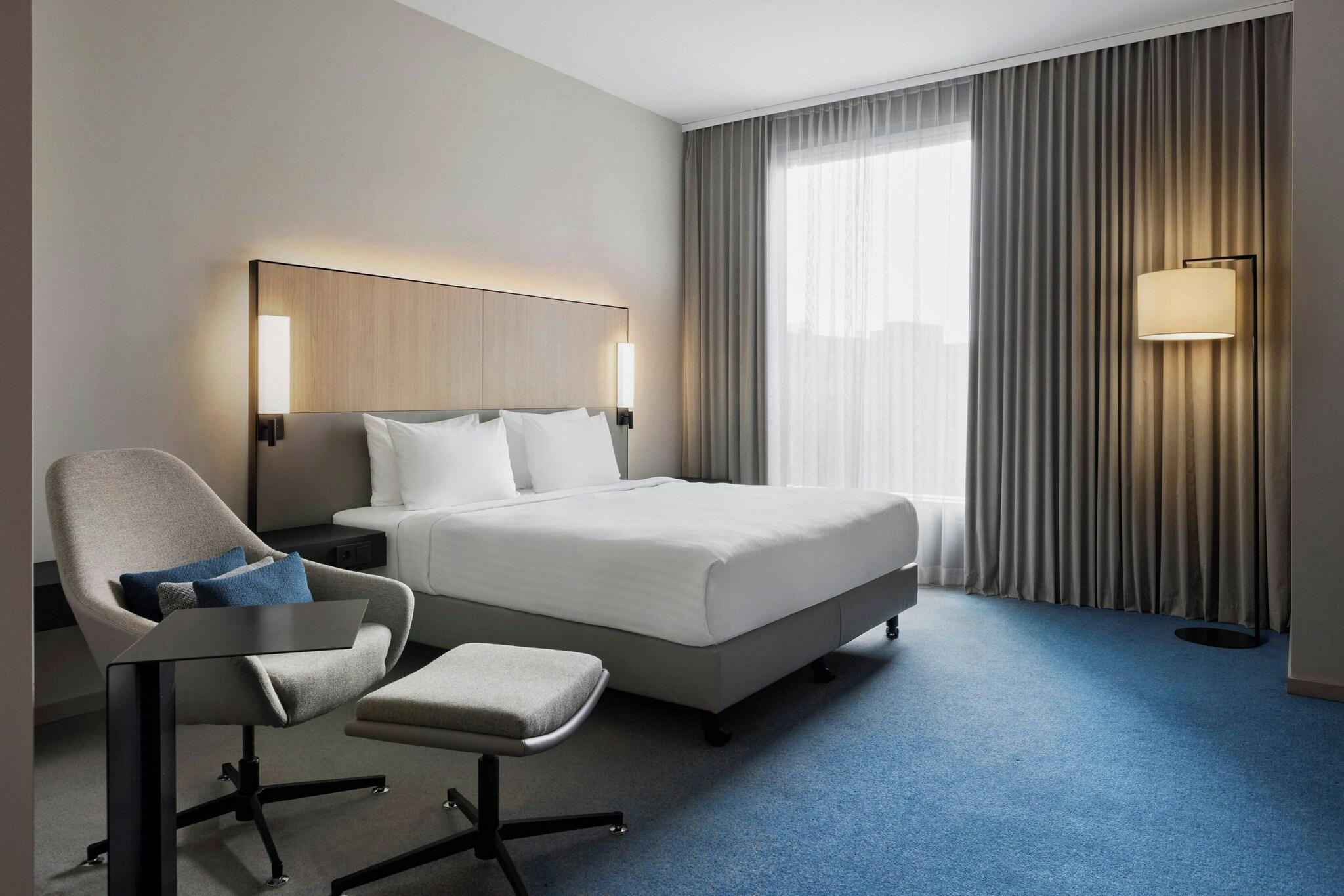 Double Superior King Bed