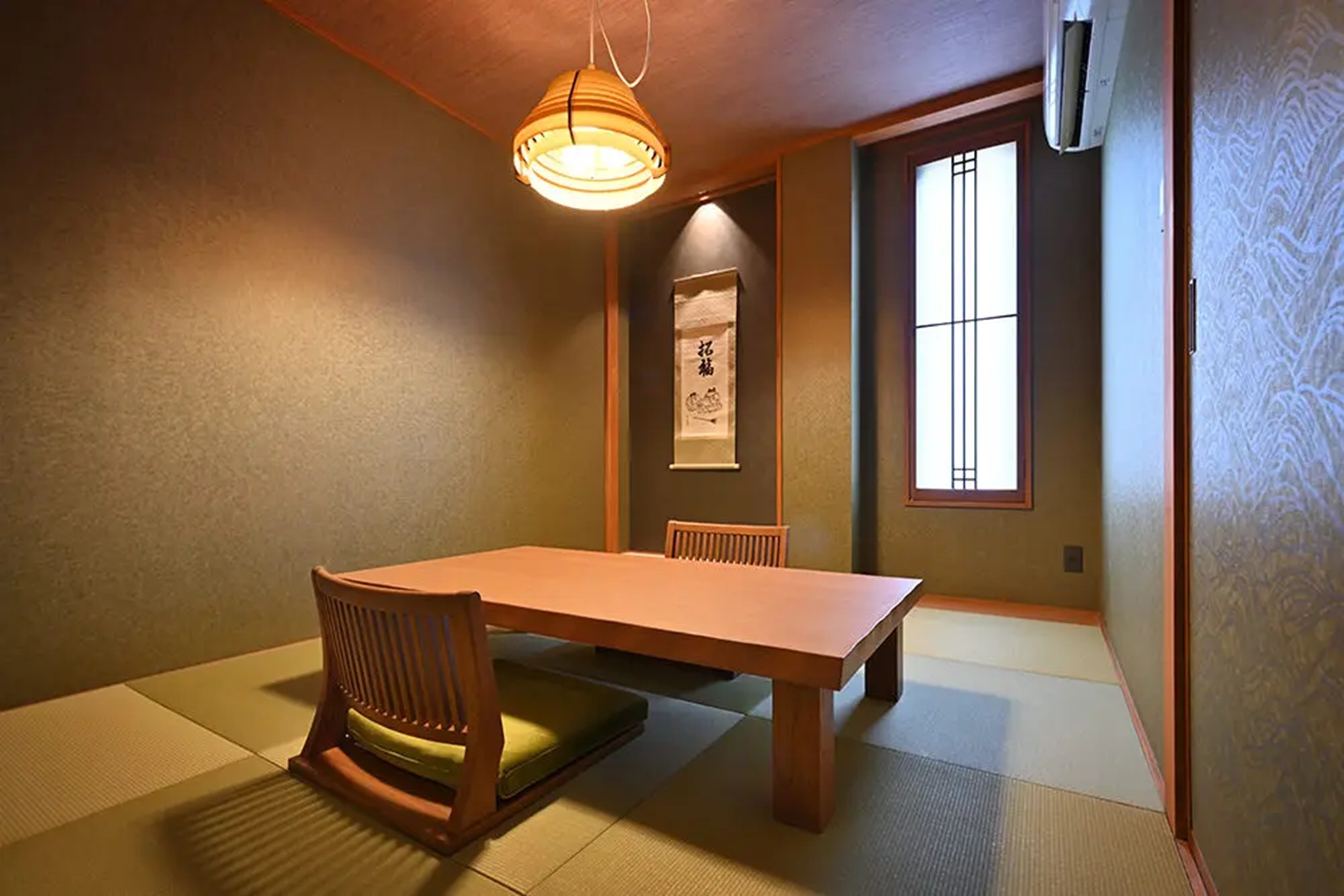 Quadruple Japanese Room