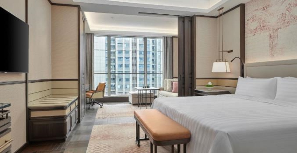 Double Executive King Bed