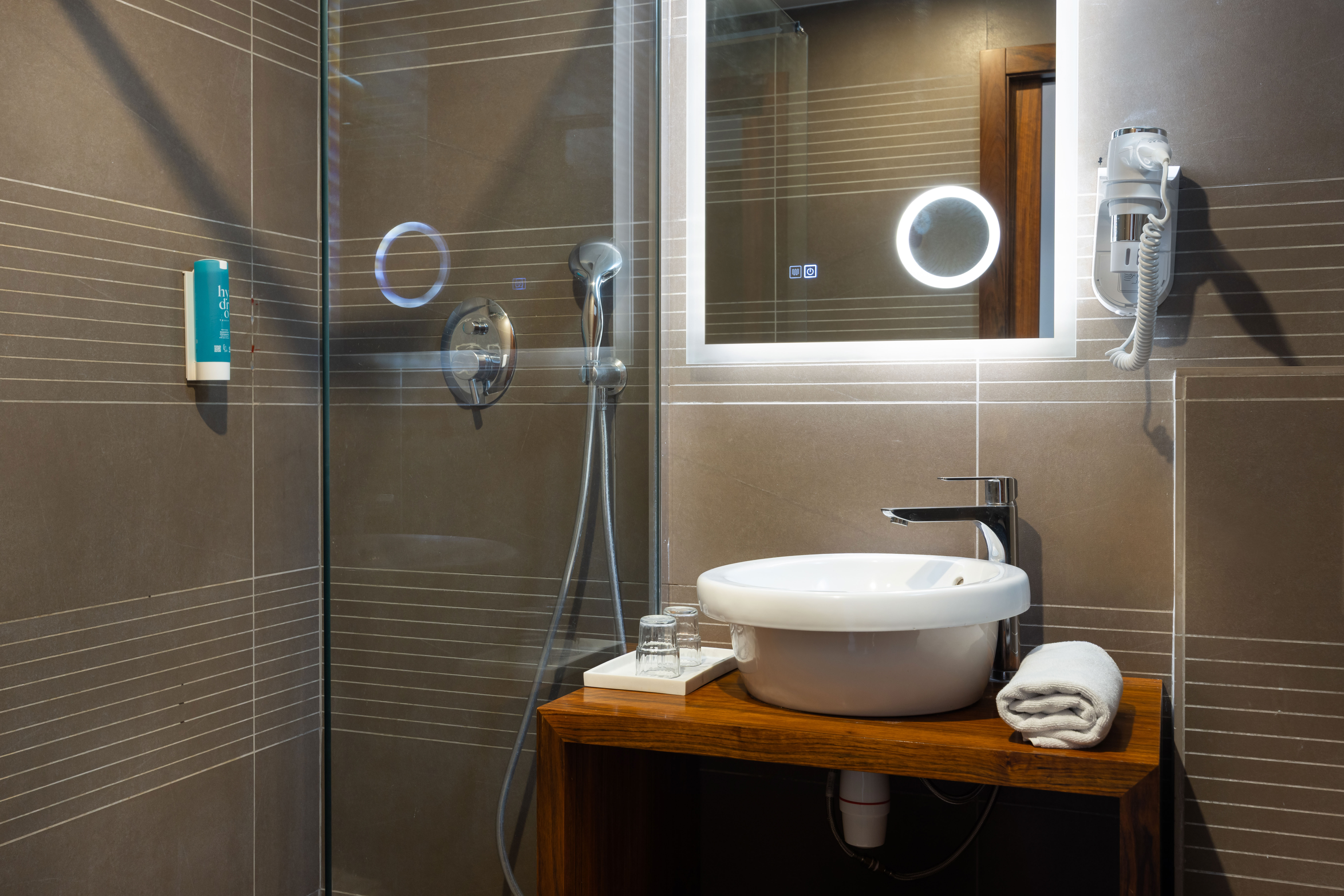 Family Room Capacity 3