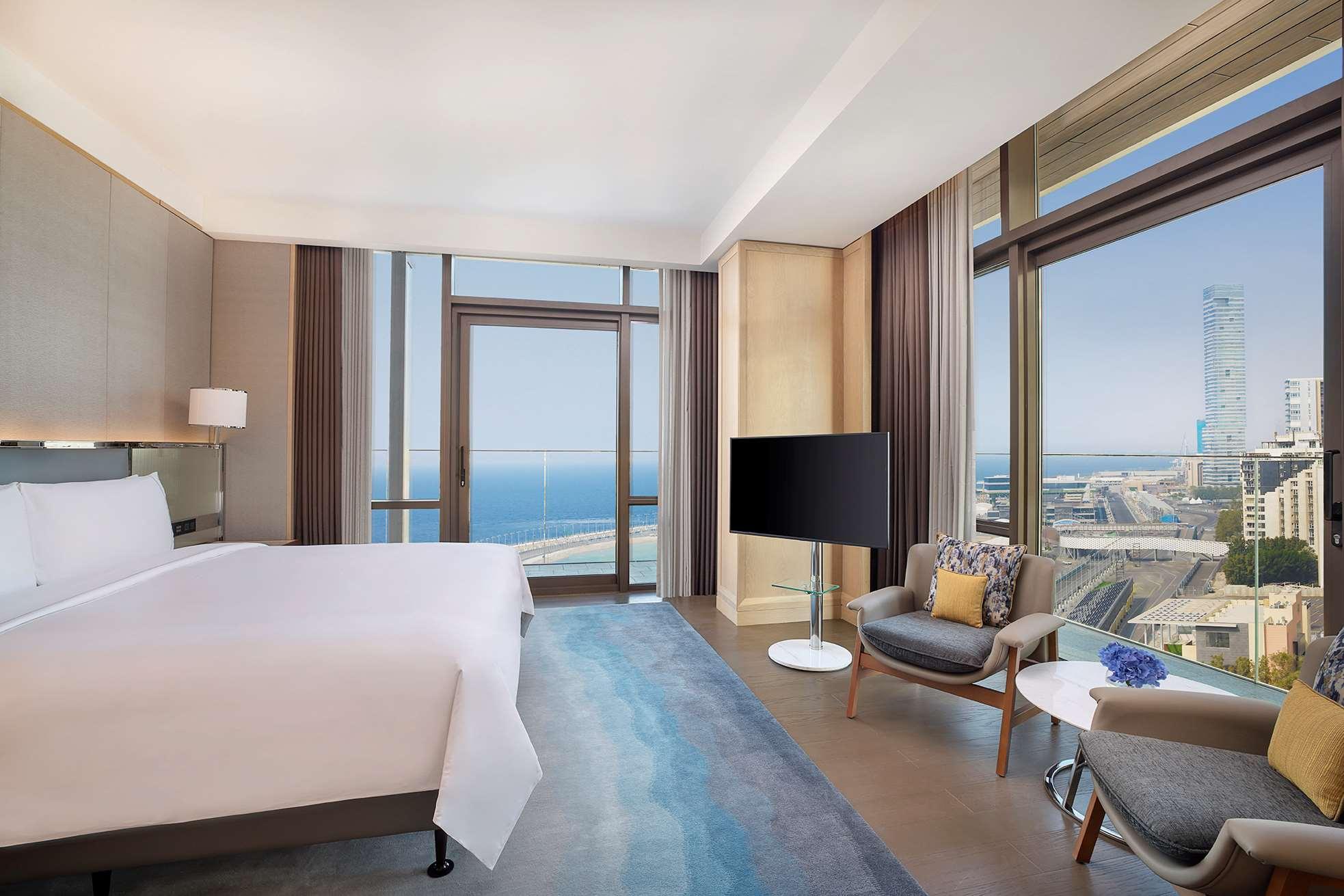 Suite Sea View King Bed