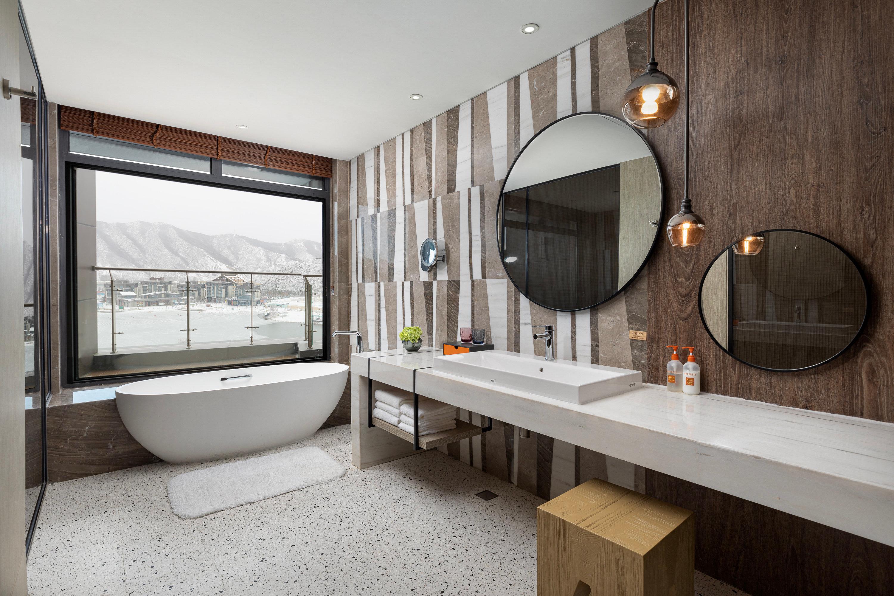 Room Premium King Bed