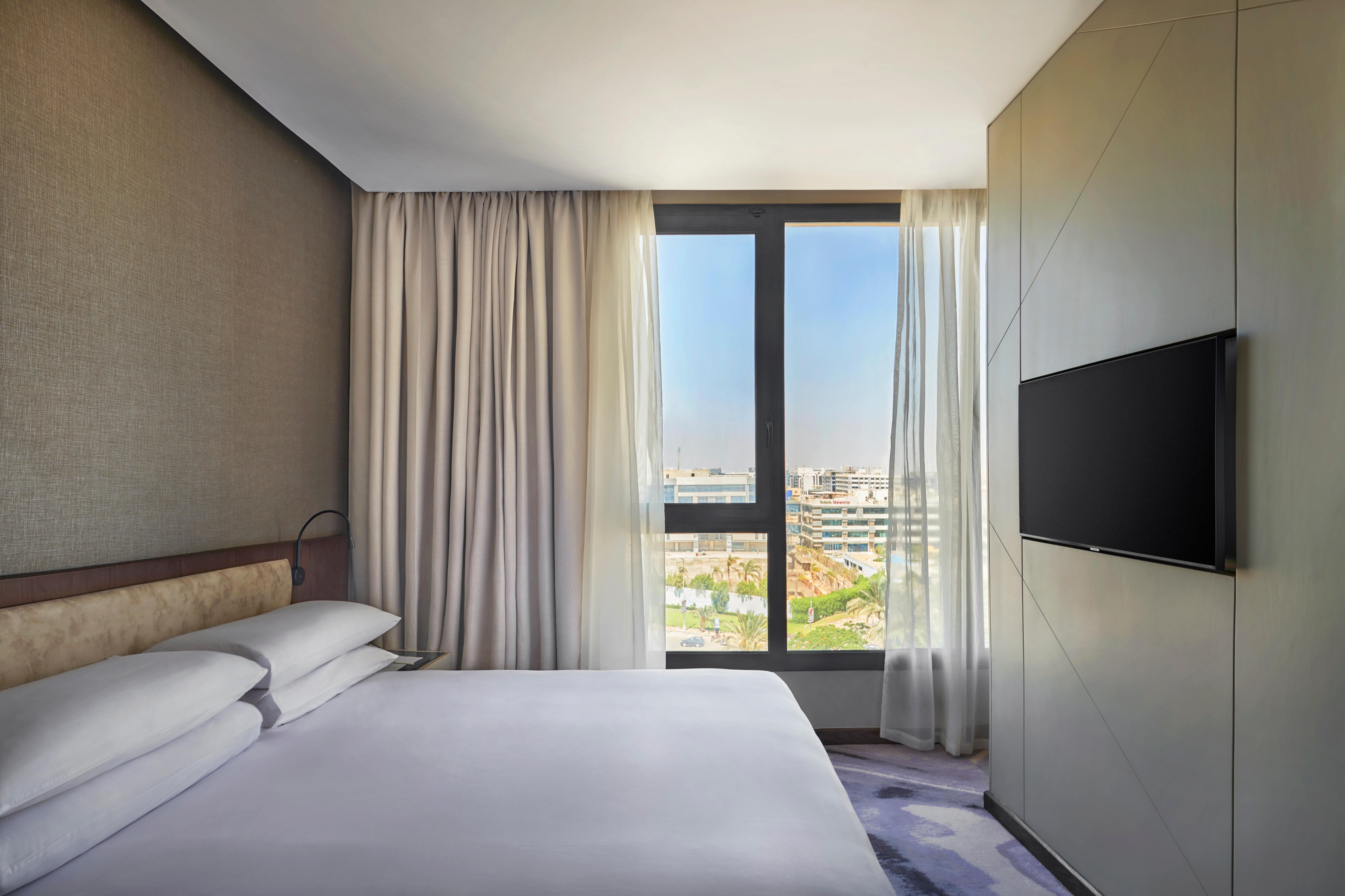 Junior Suite Club King Bed