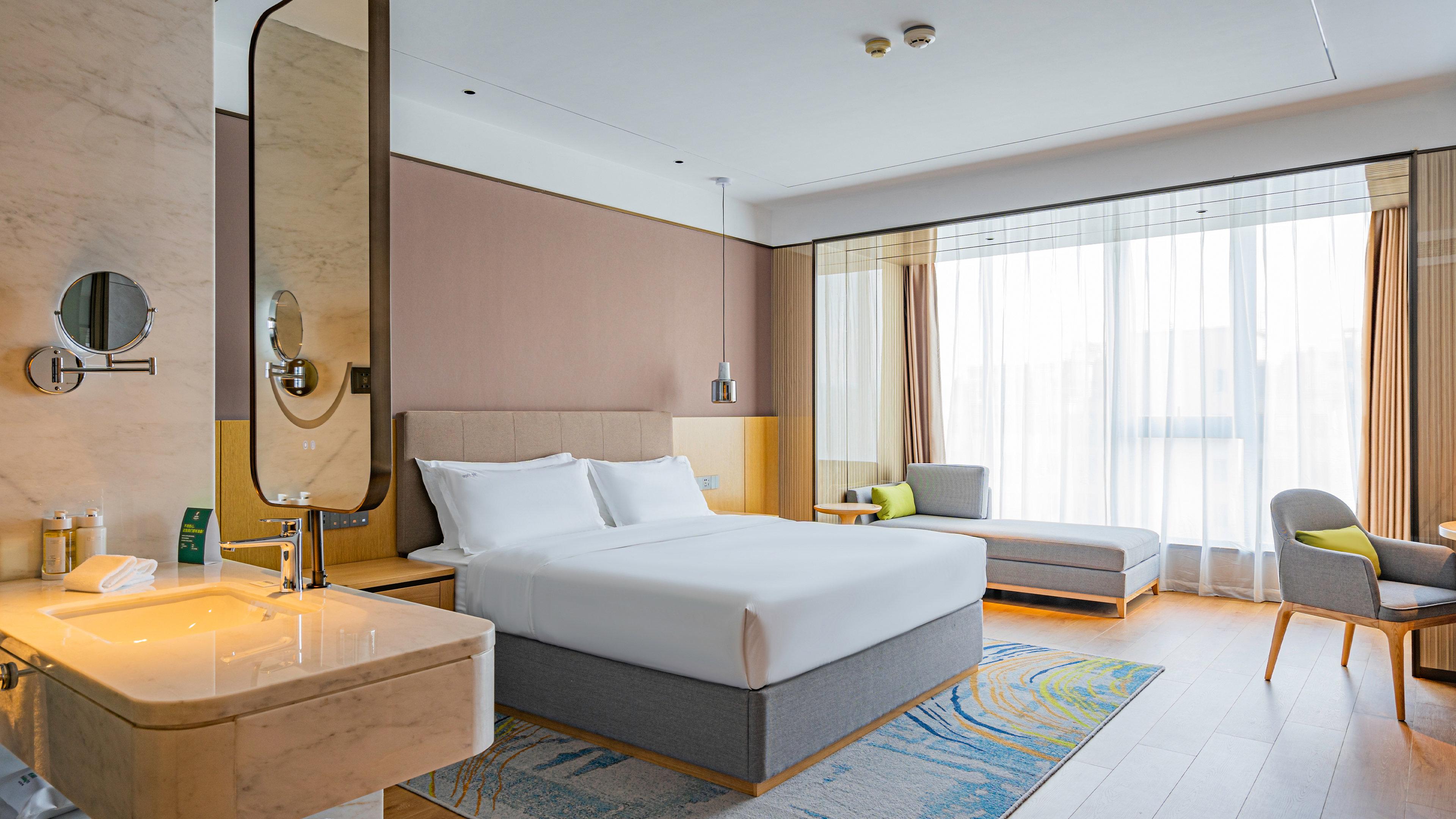 Double Accessible King Size Bed