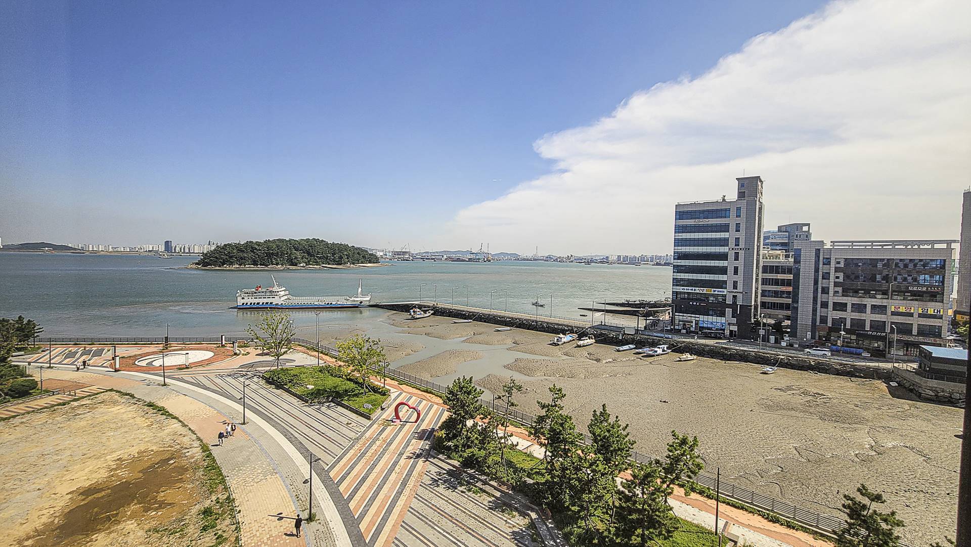 Room Ocean View King Bed