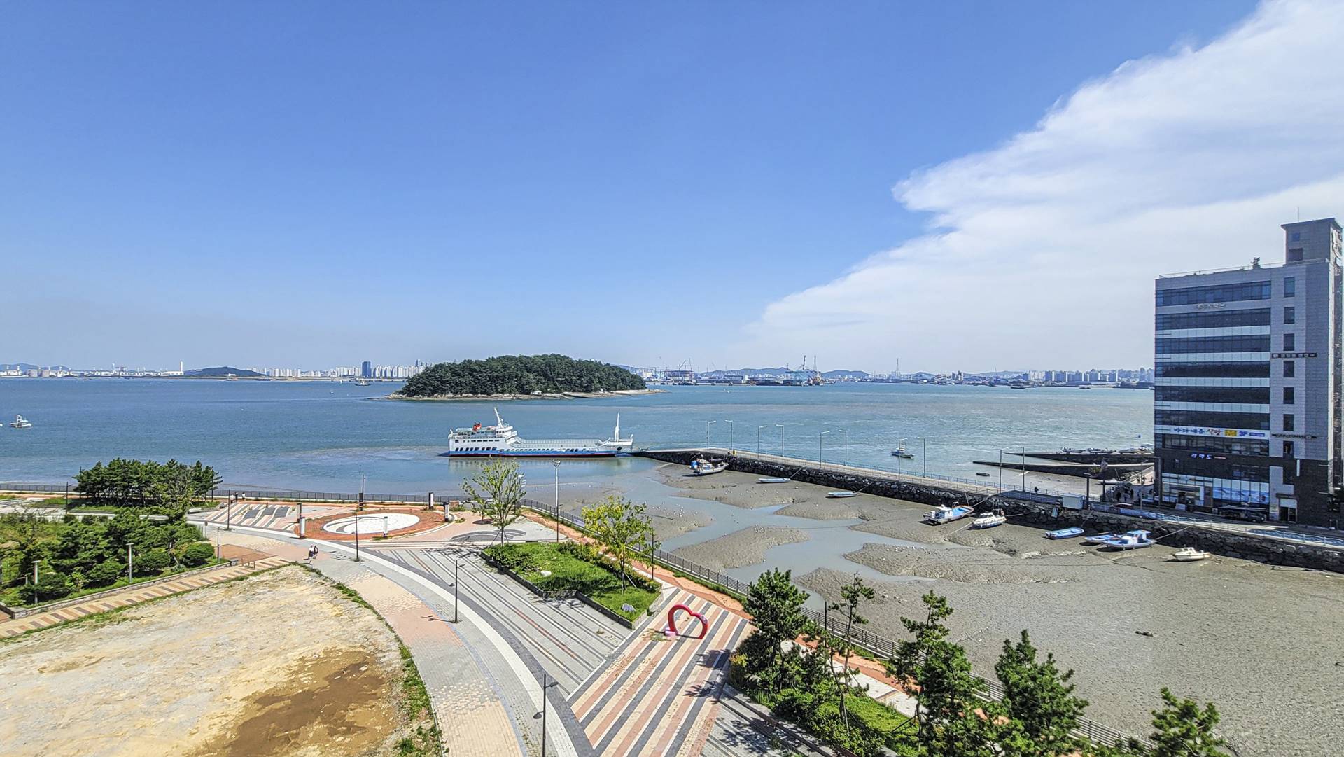 Room Ocean View King Bed