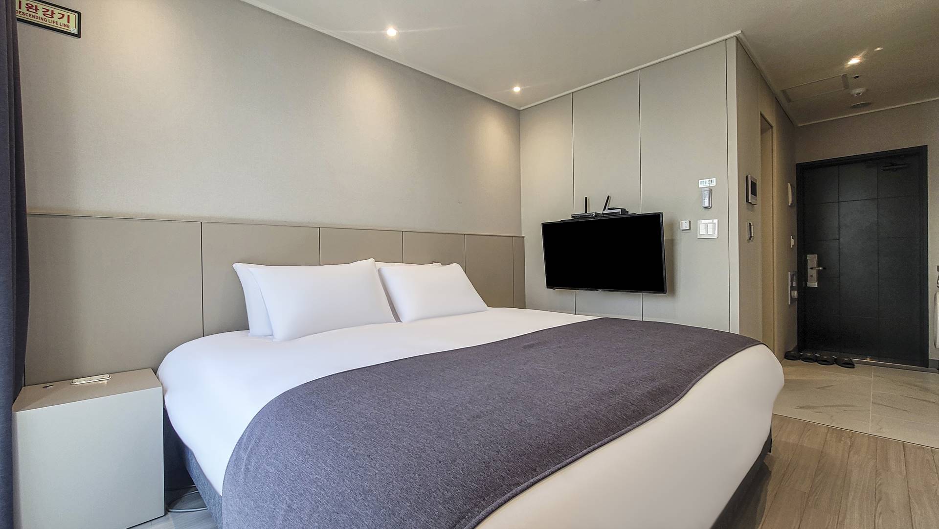 Room Ocean View King Bed