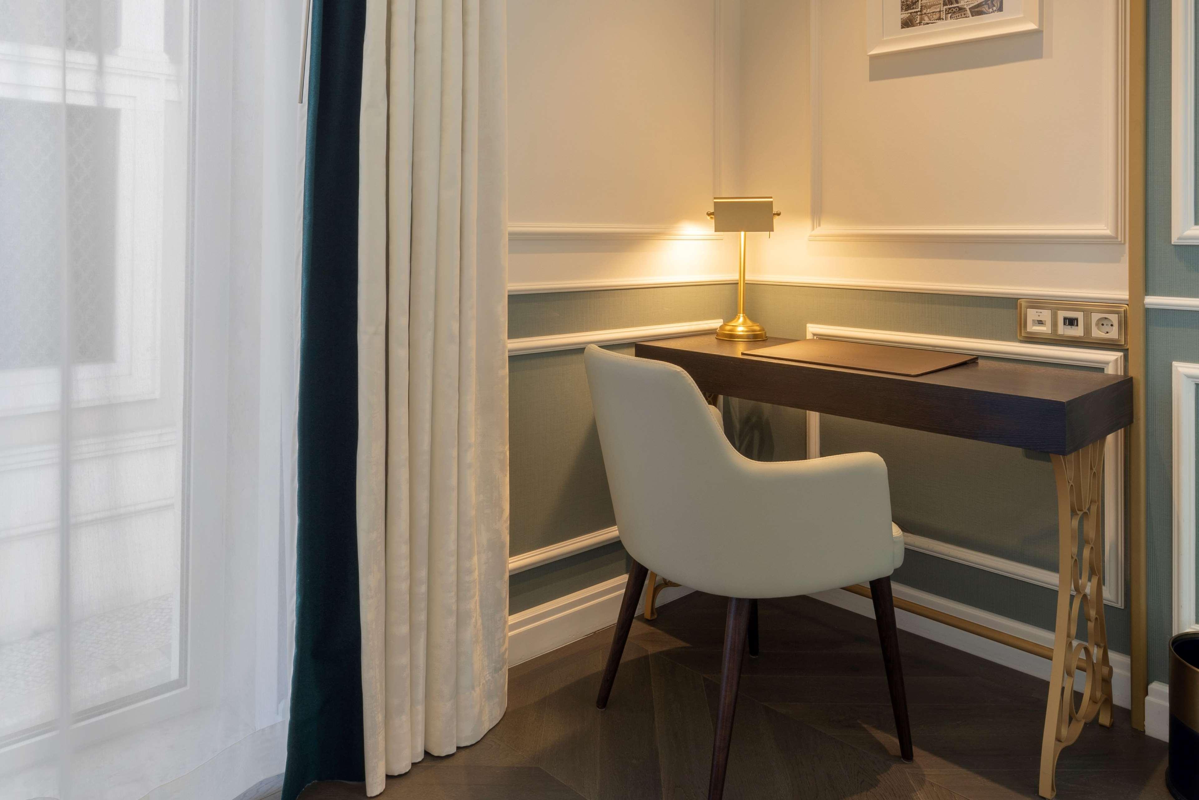 Double Premium King Bed