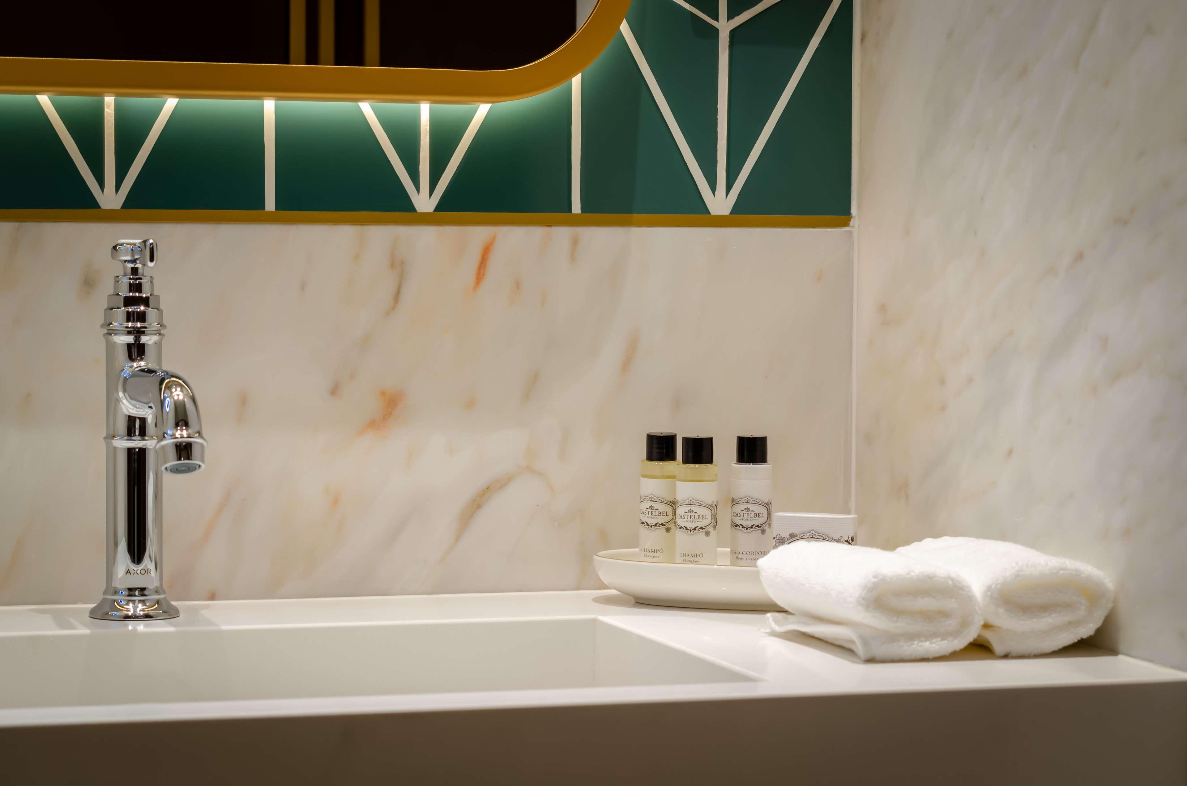 Double Guest Room King Bed