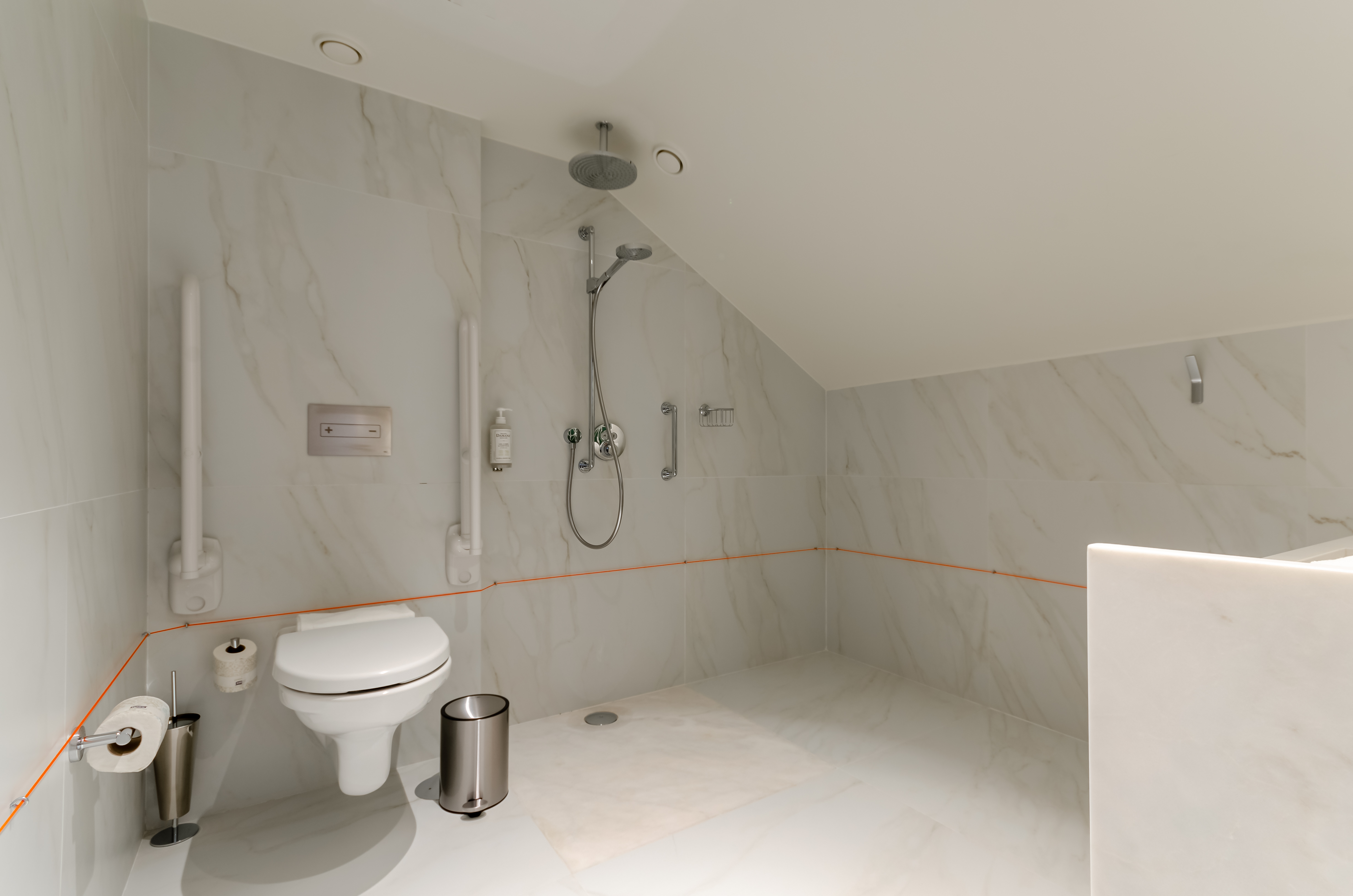 Double Accessible King Size Bed