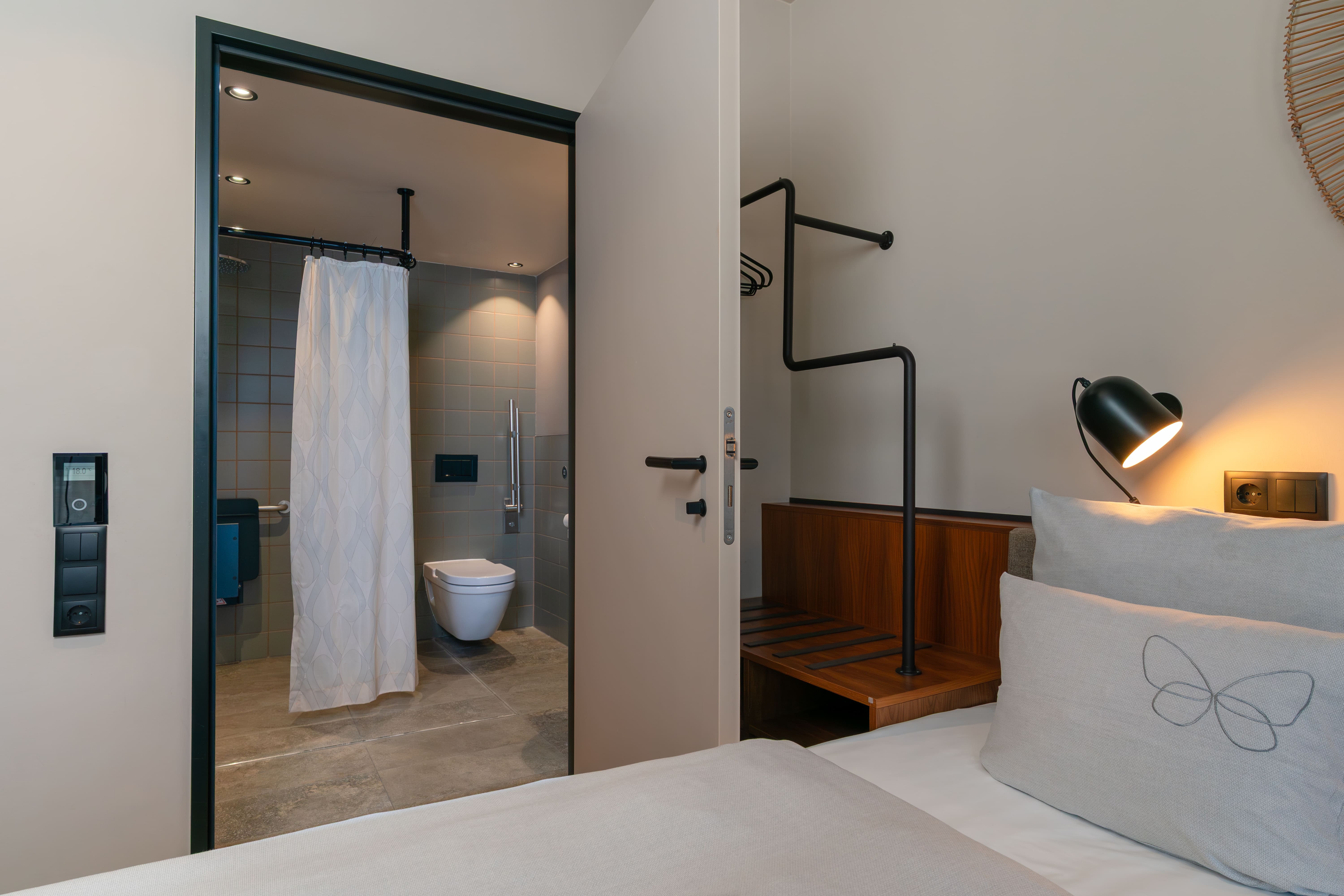 Twin One Bedroom Accessible