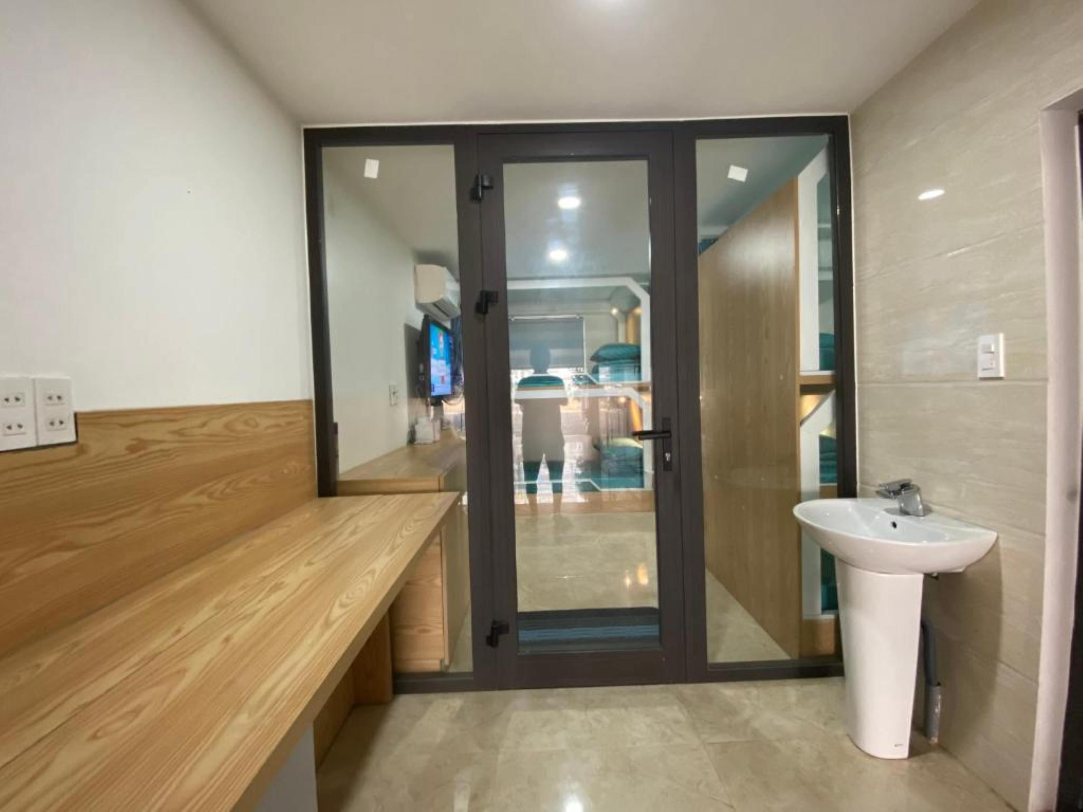 Bed in Dormitory Capacity 6