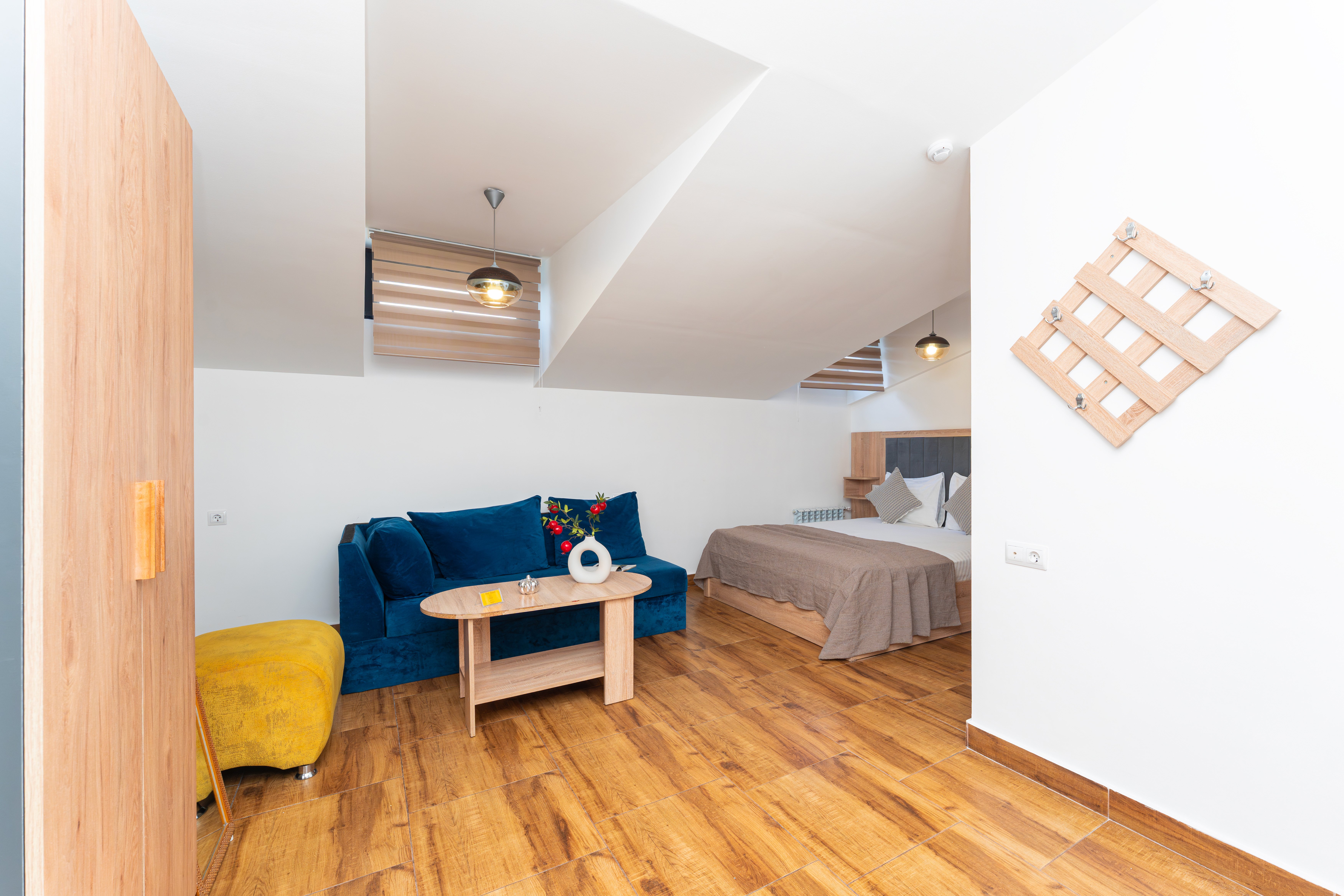Double Deluxe One Bed