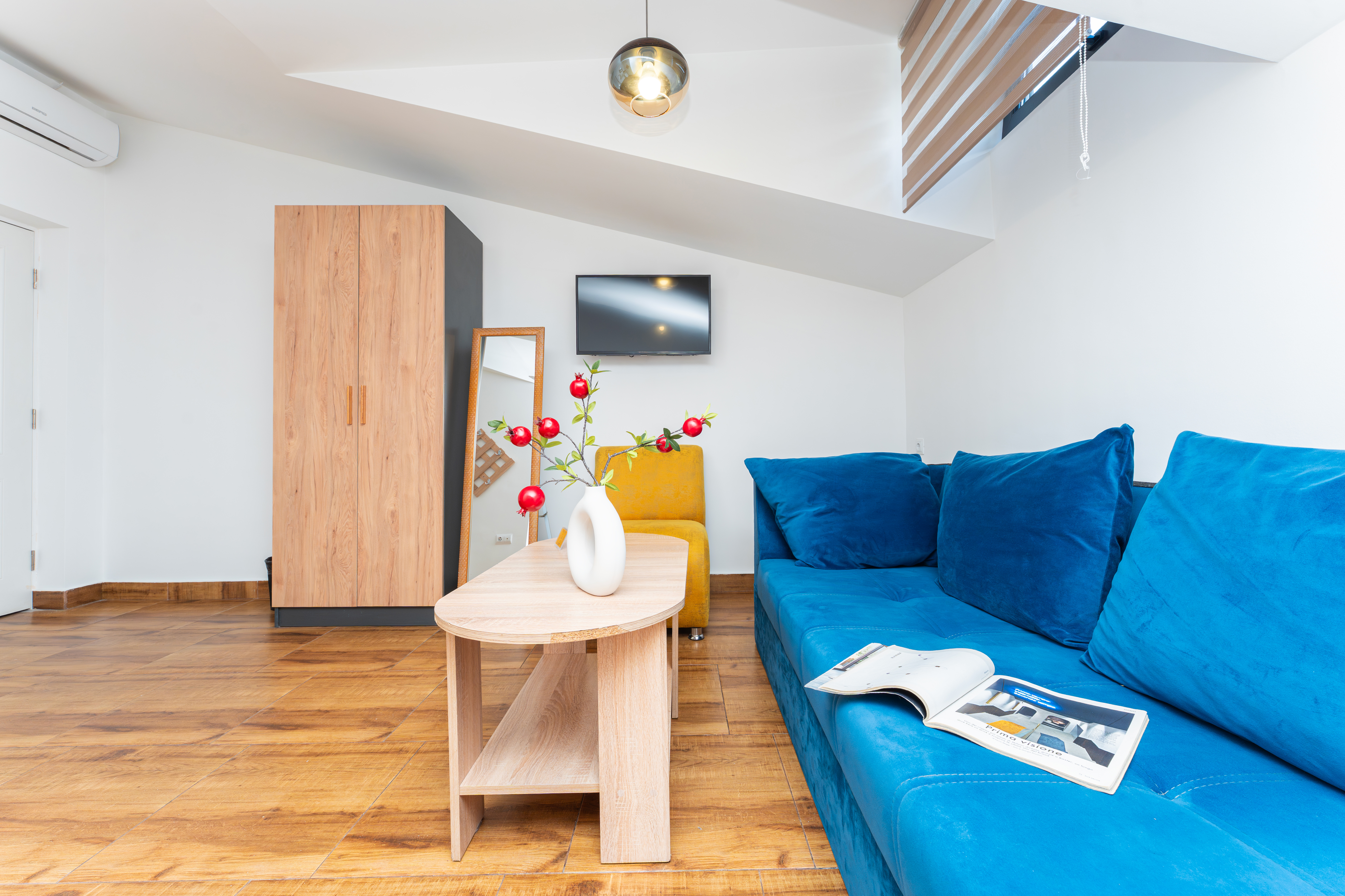 Double Deluxe One Bed