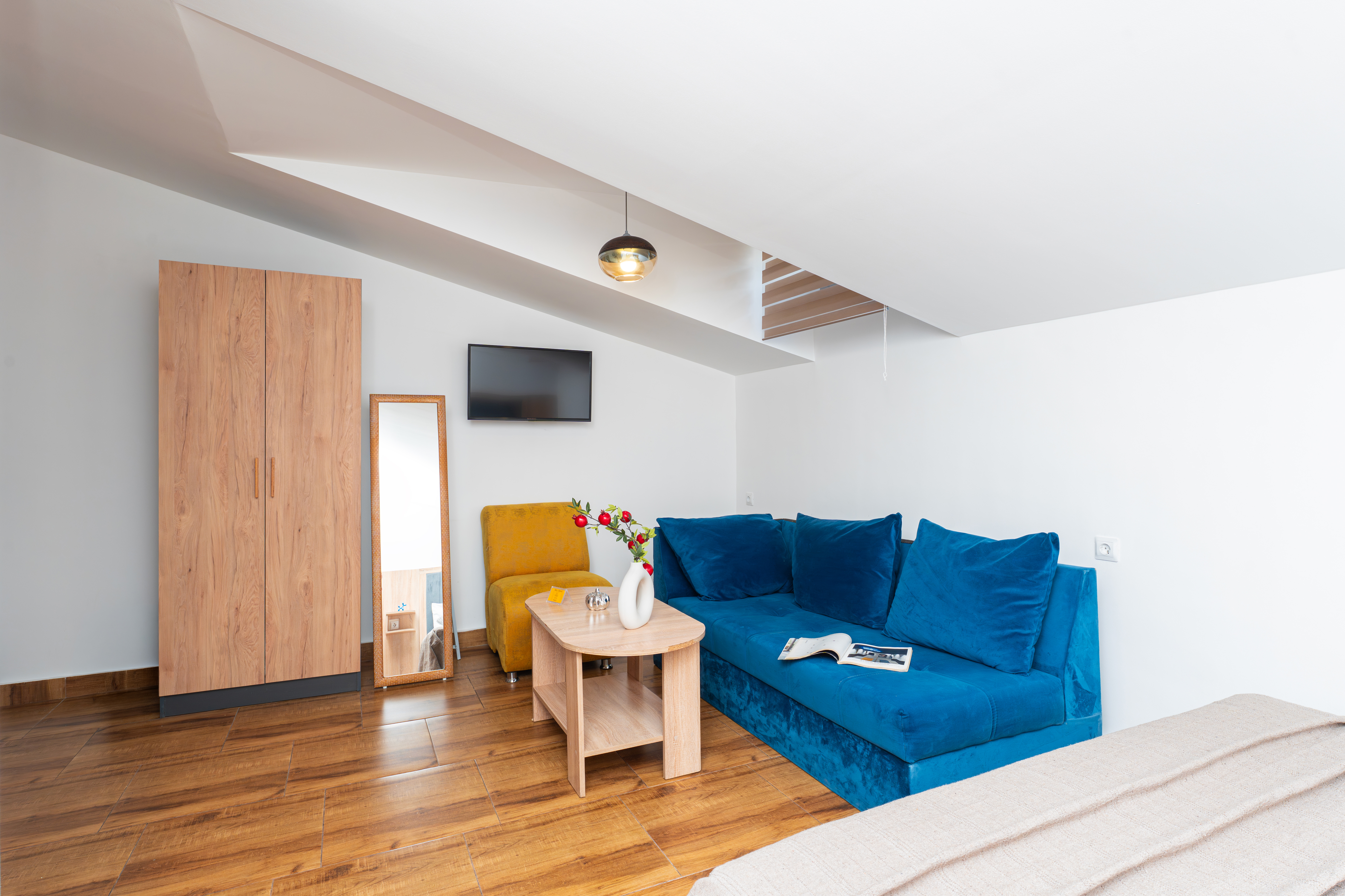 Double Deluxe One Bed