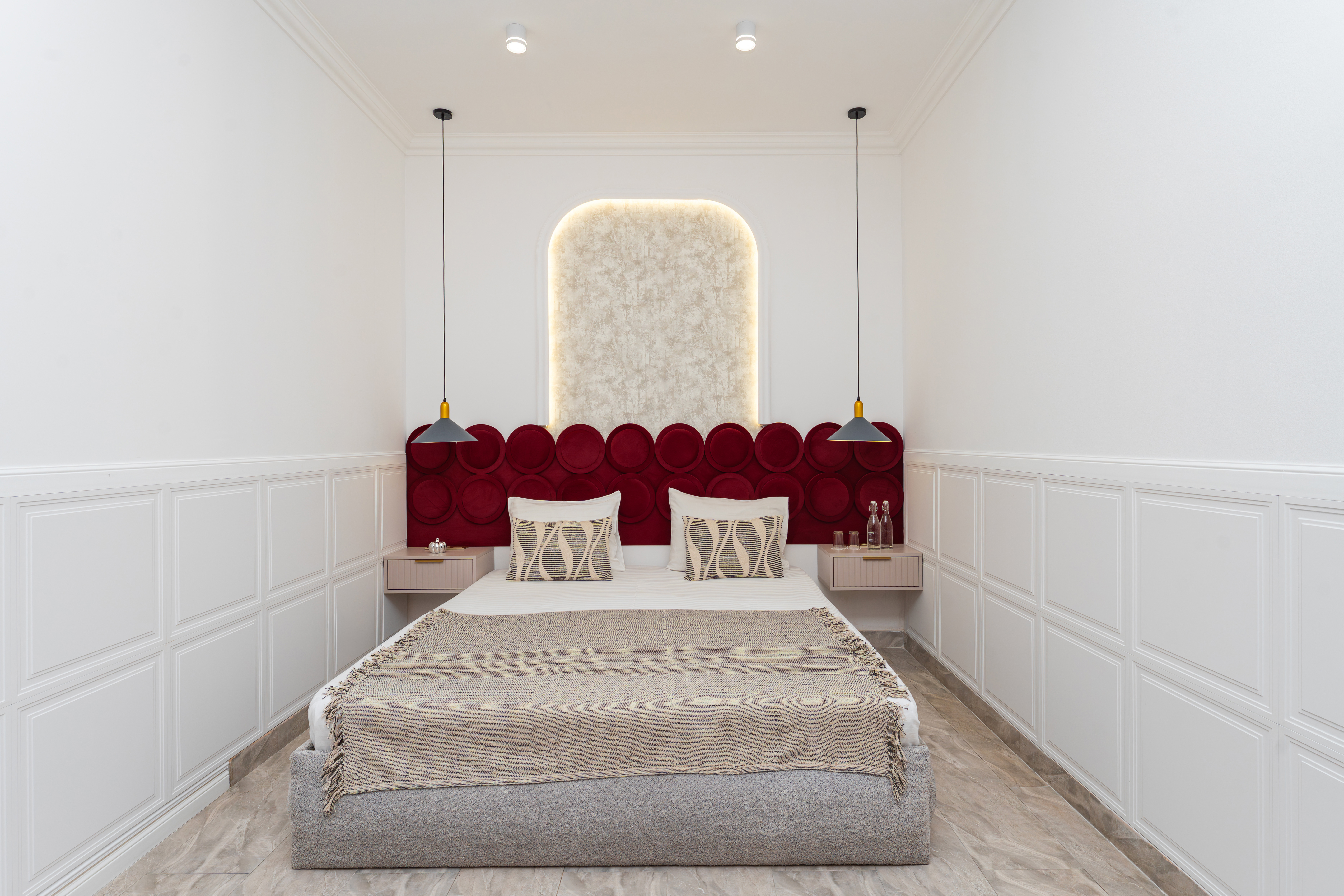 Double Deluxe One Bed