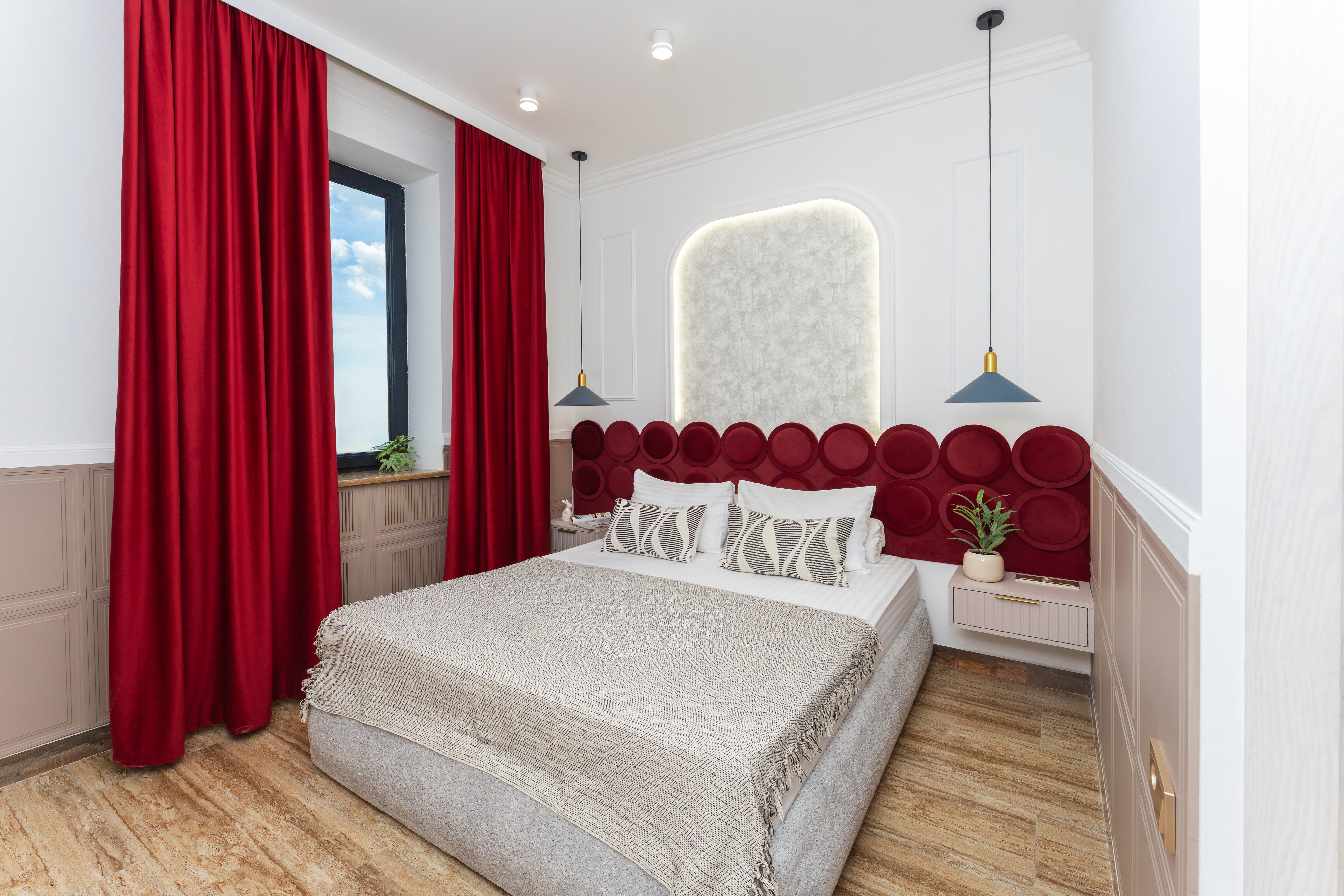 Double Deluxe One Bed