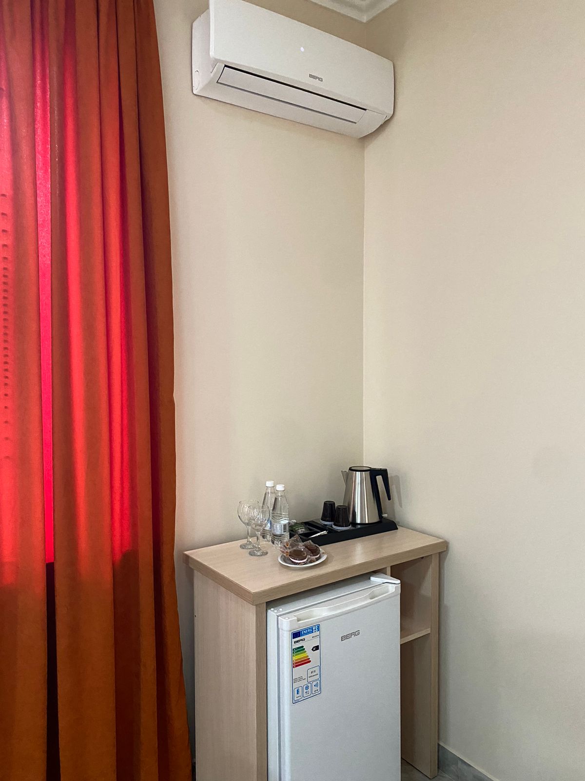 Double Deluxe One Bed