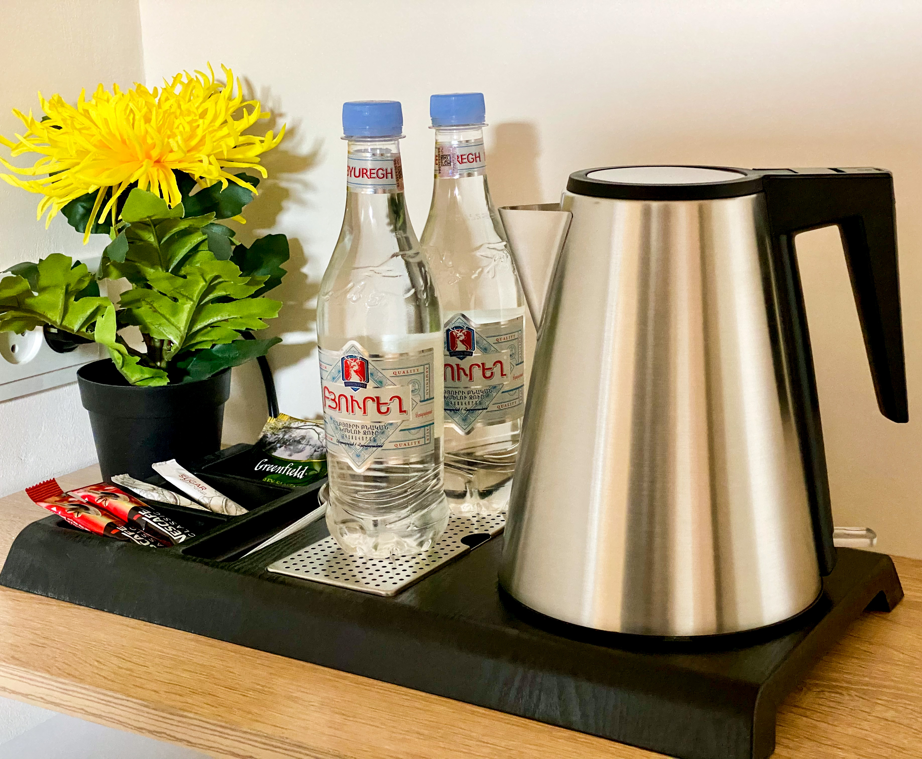 Double Deluxe One Bed