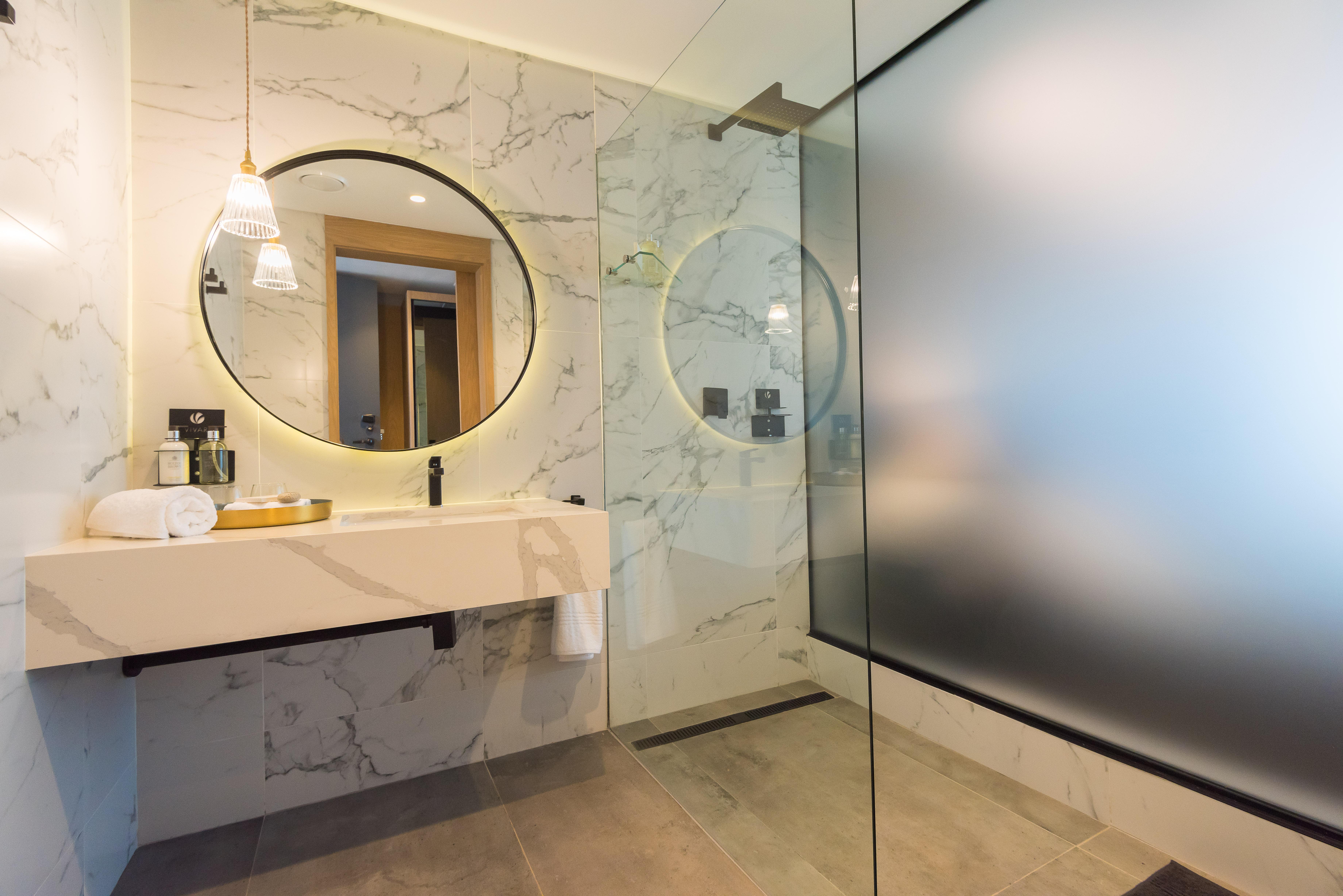 Double Classic King Bed