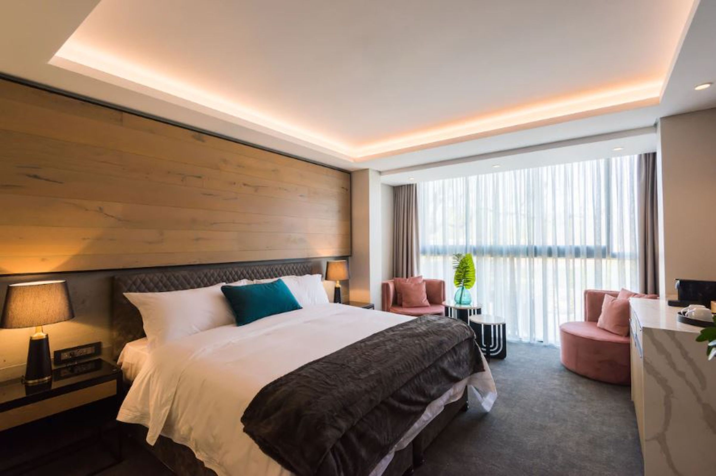 Double Classic King Bed