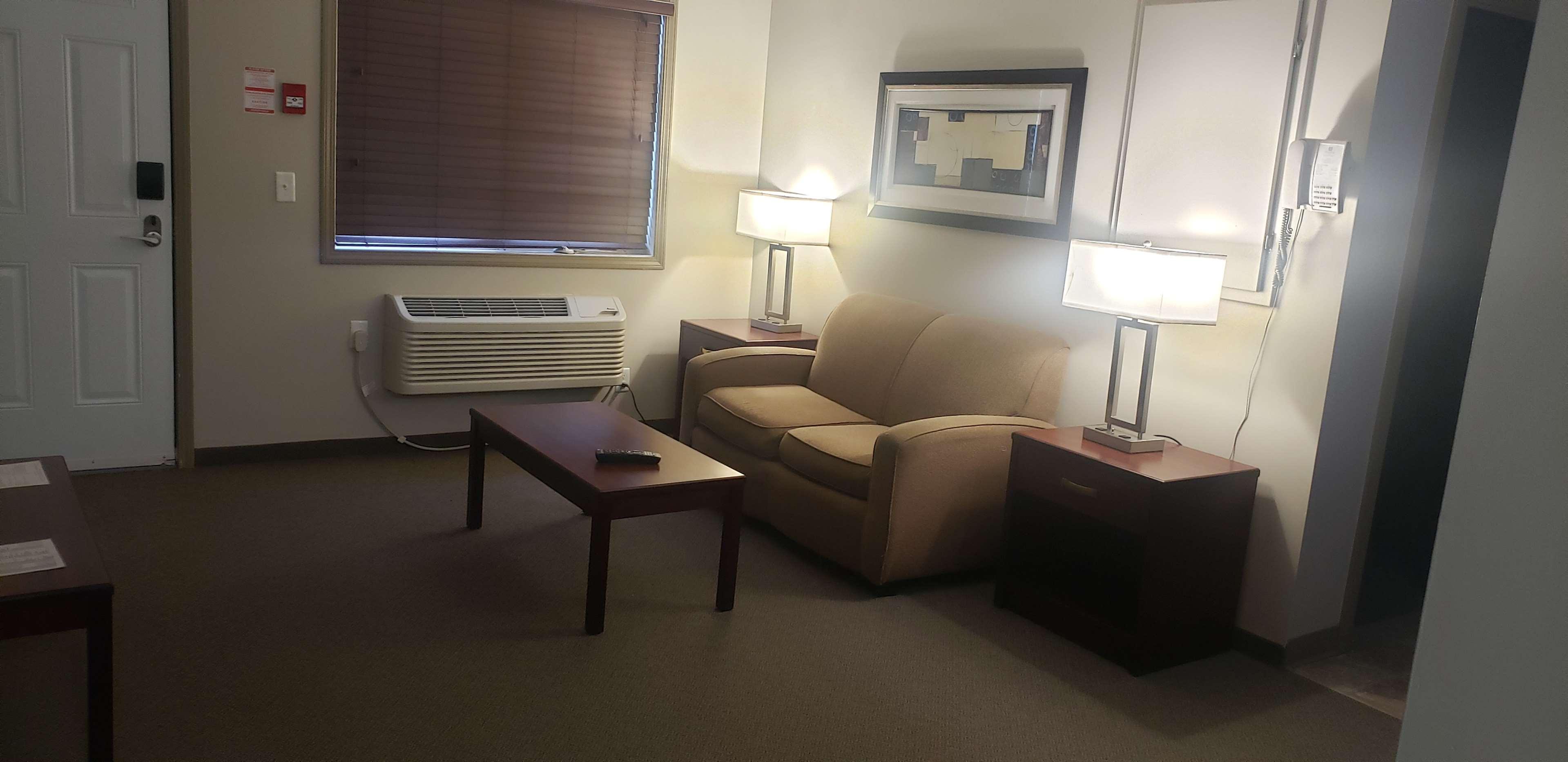 Suite Queen Size Bed