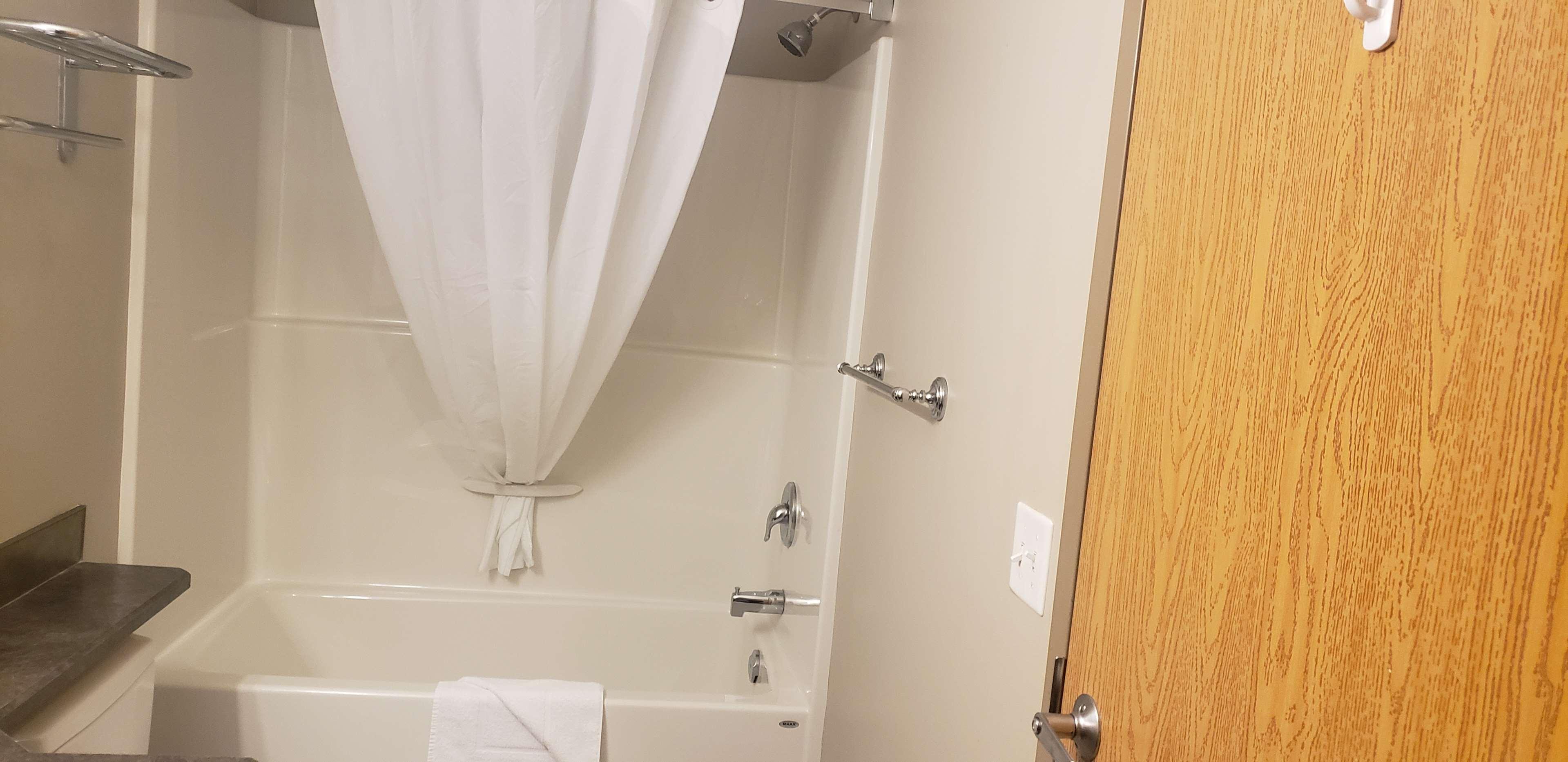 Suite Queen Size Bed