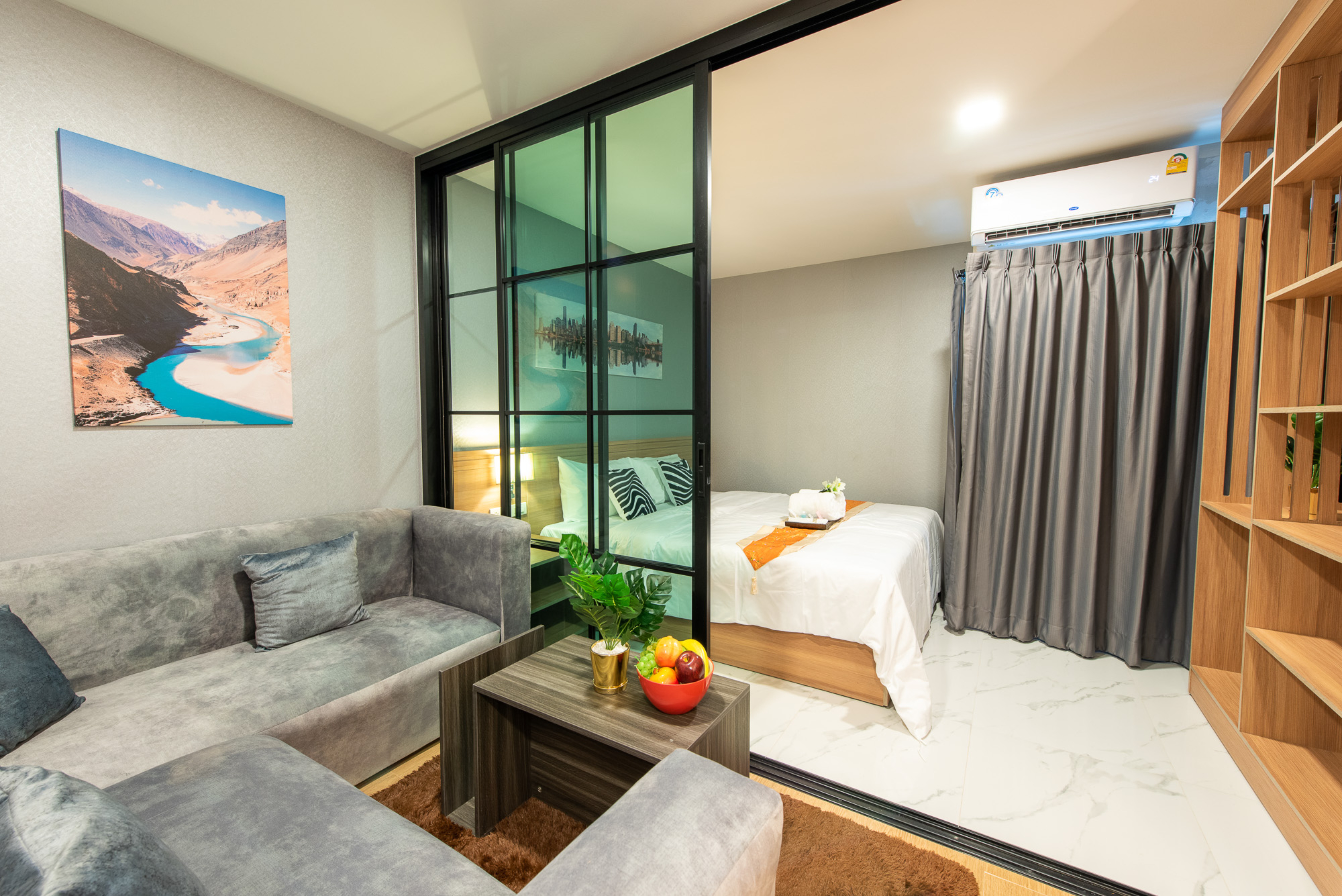 Double Deluxe King Bed