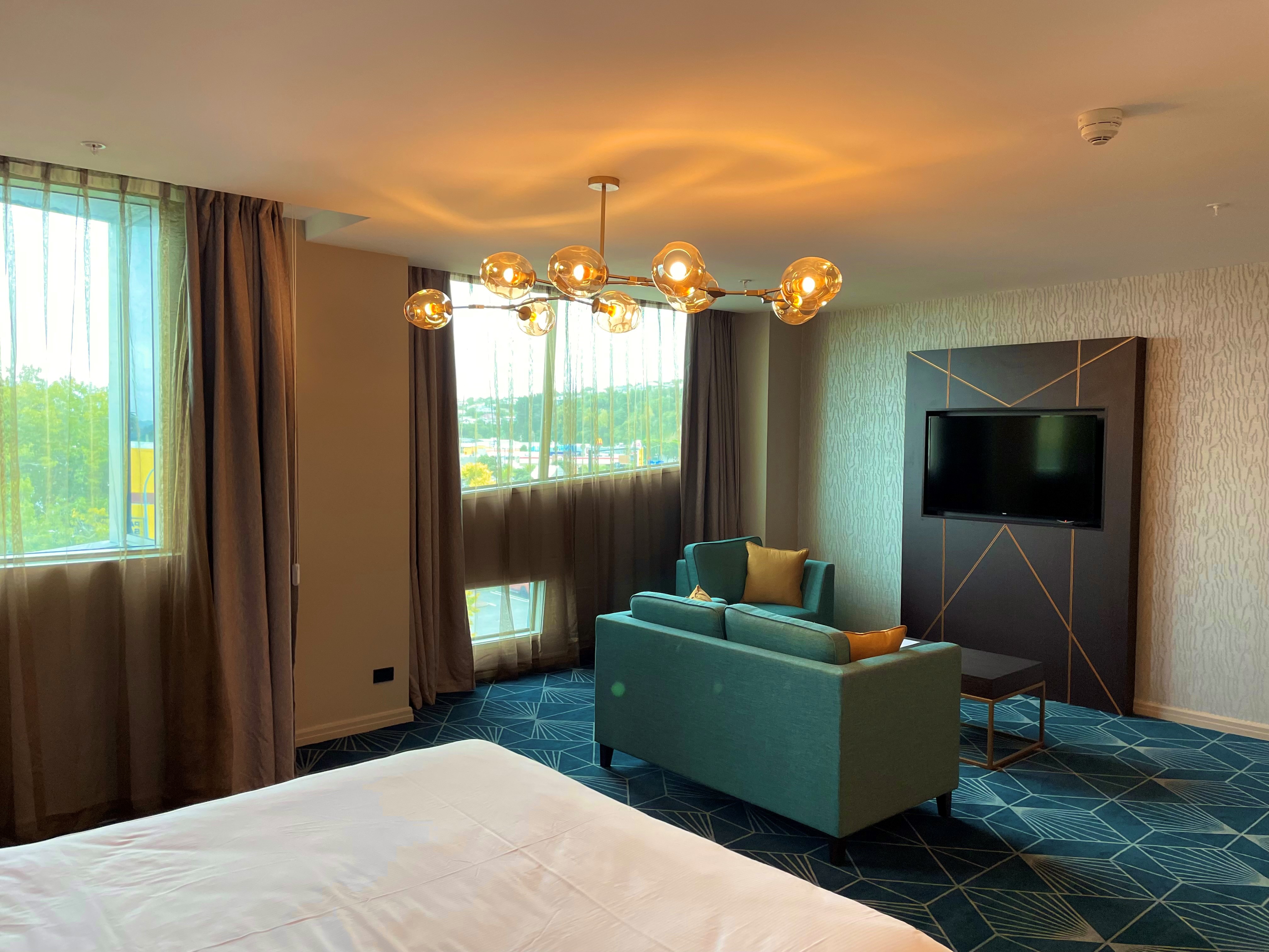 Studio Deluxe Premium