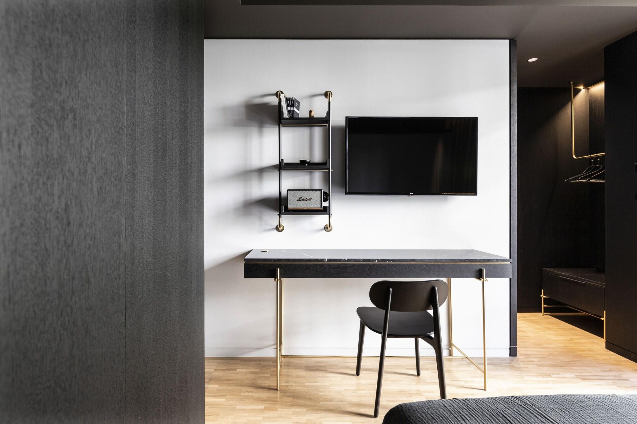 Twin Superior City View