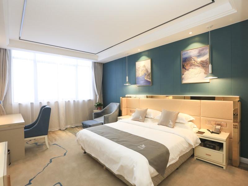 Double King Size Bed