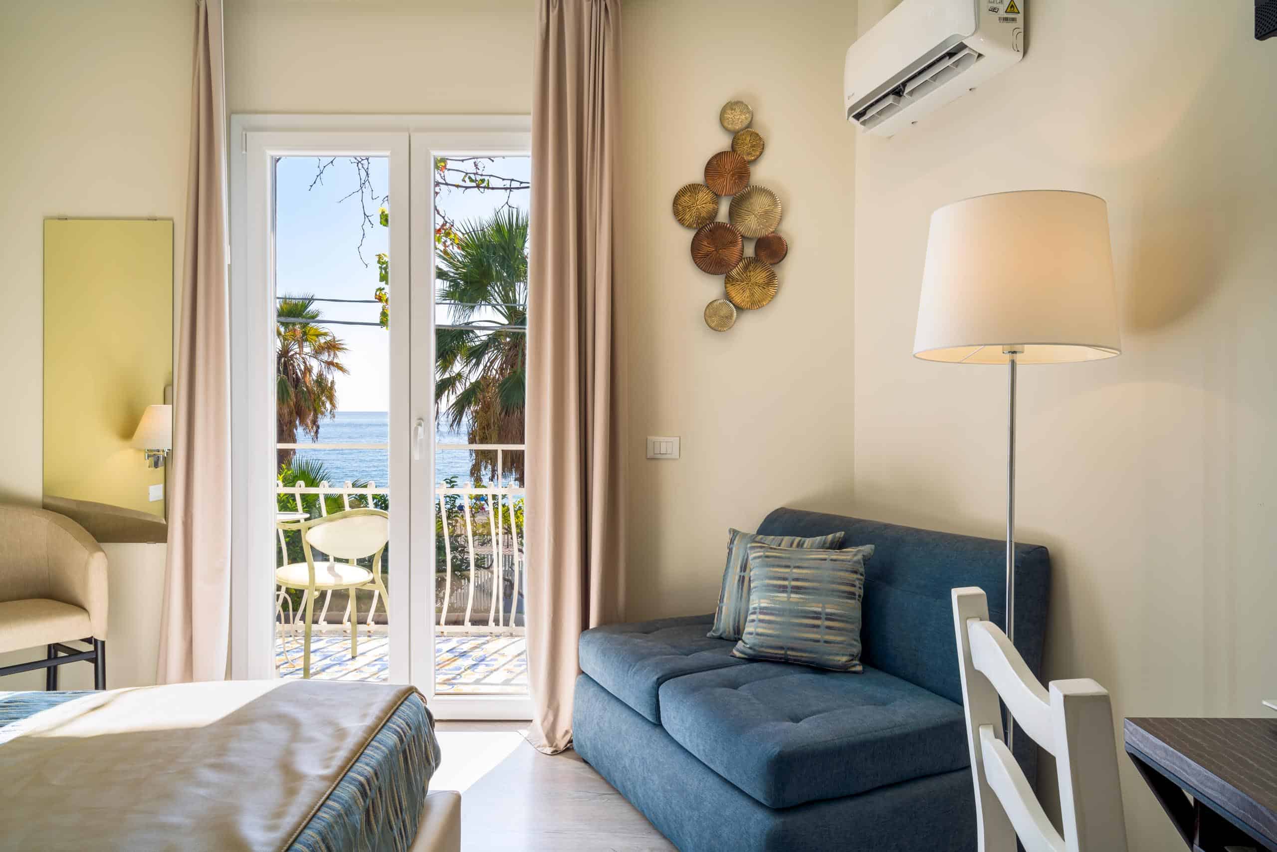 Double Superior Sea Front