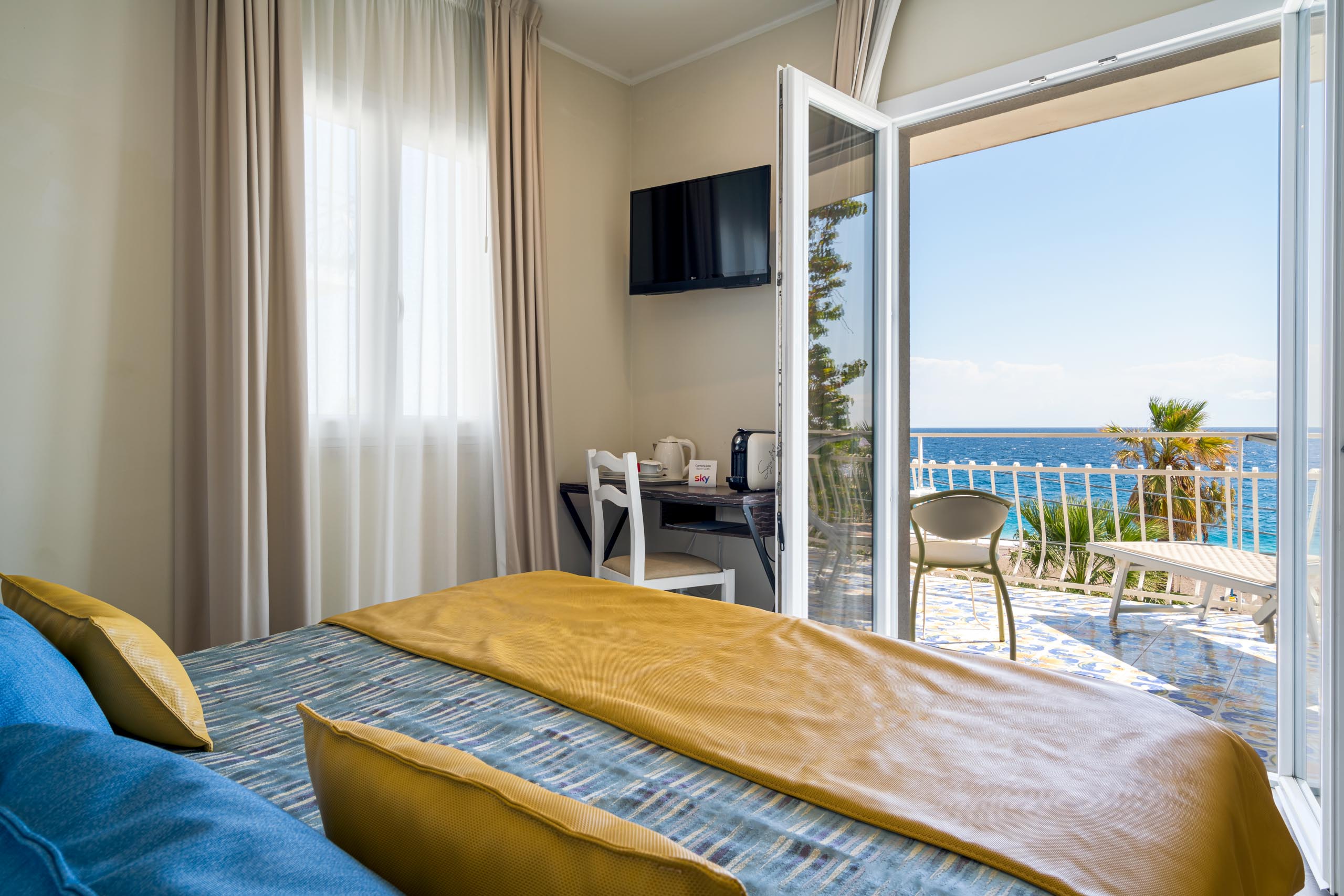 Double Deluxe Sea Front