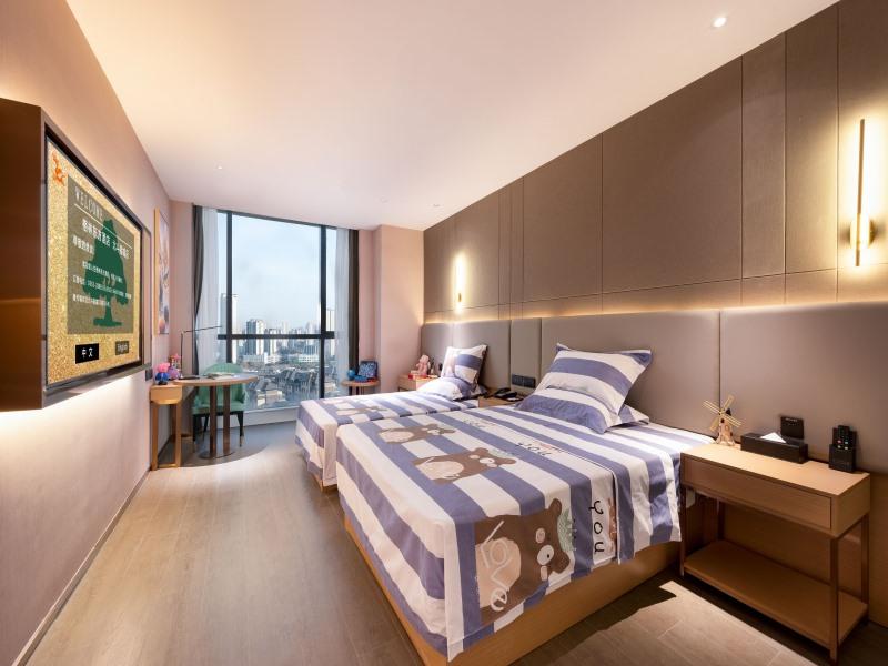 Family Room Standard