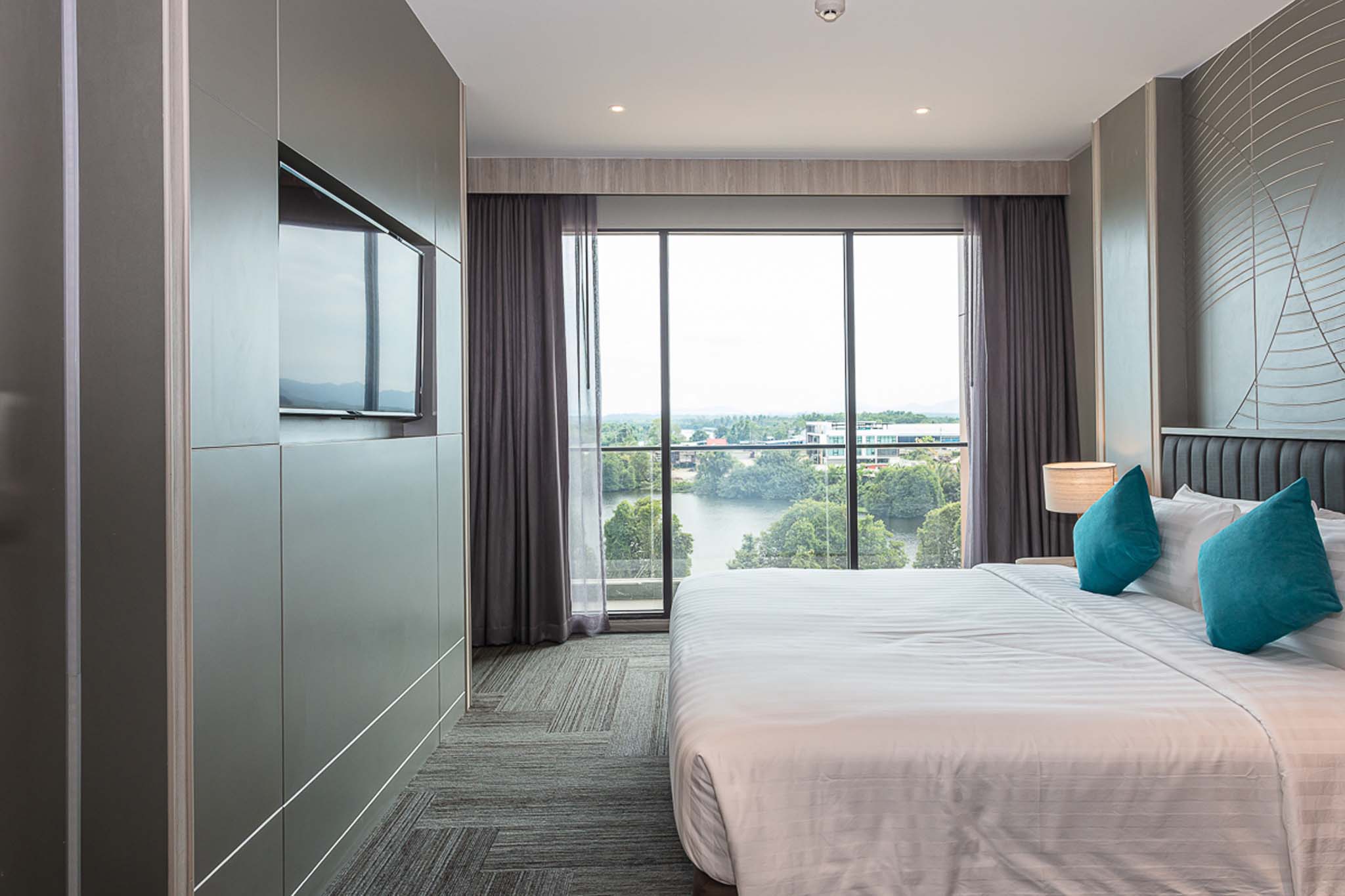 Suite Club Executive