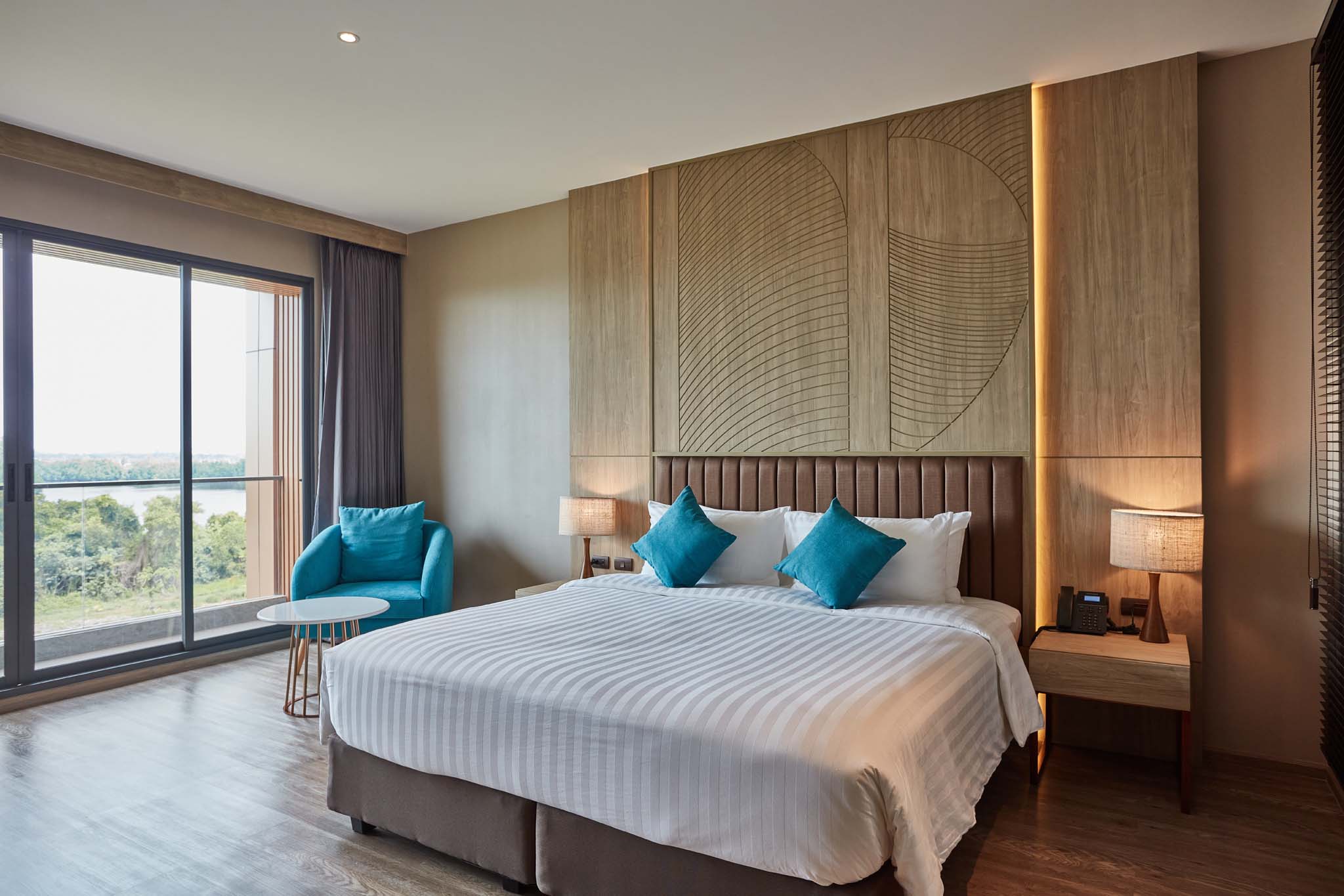 Double Deluxe with Views