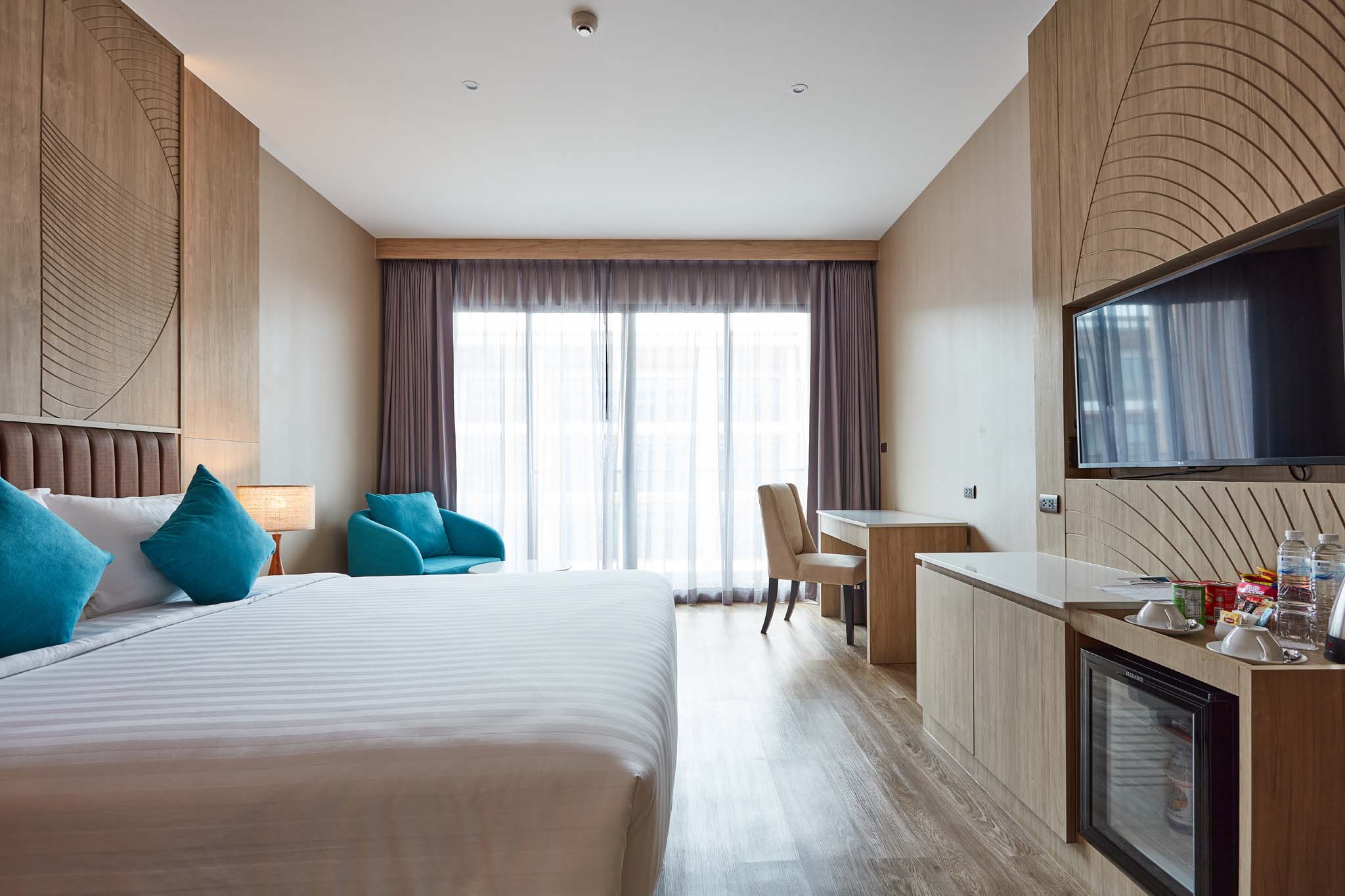 Double Deluxe with Views