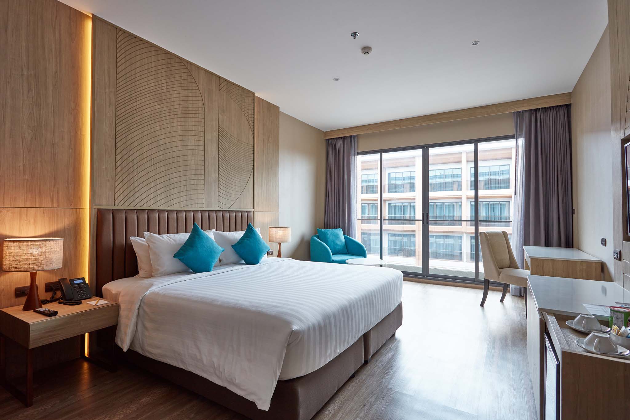 Double Deluxe with Views