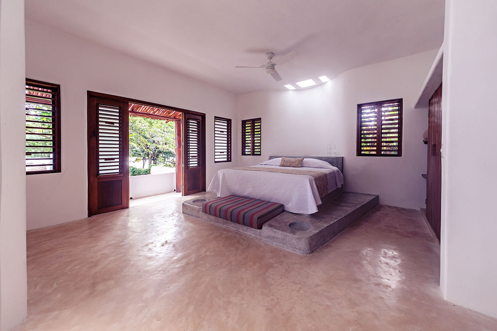 Suite Deluxe King Bed