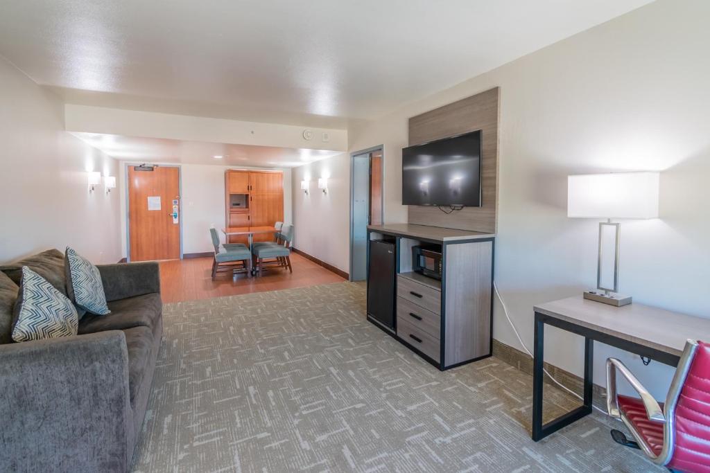 Suite Accessible-two Queen Beds