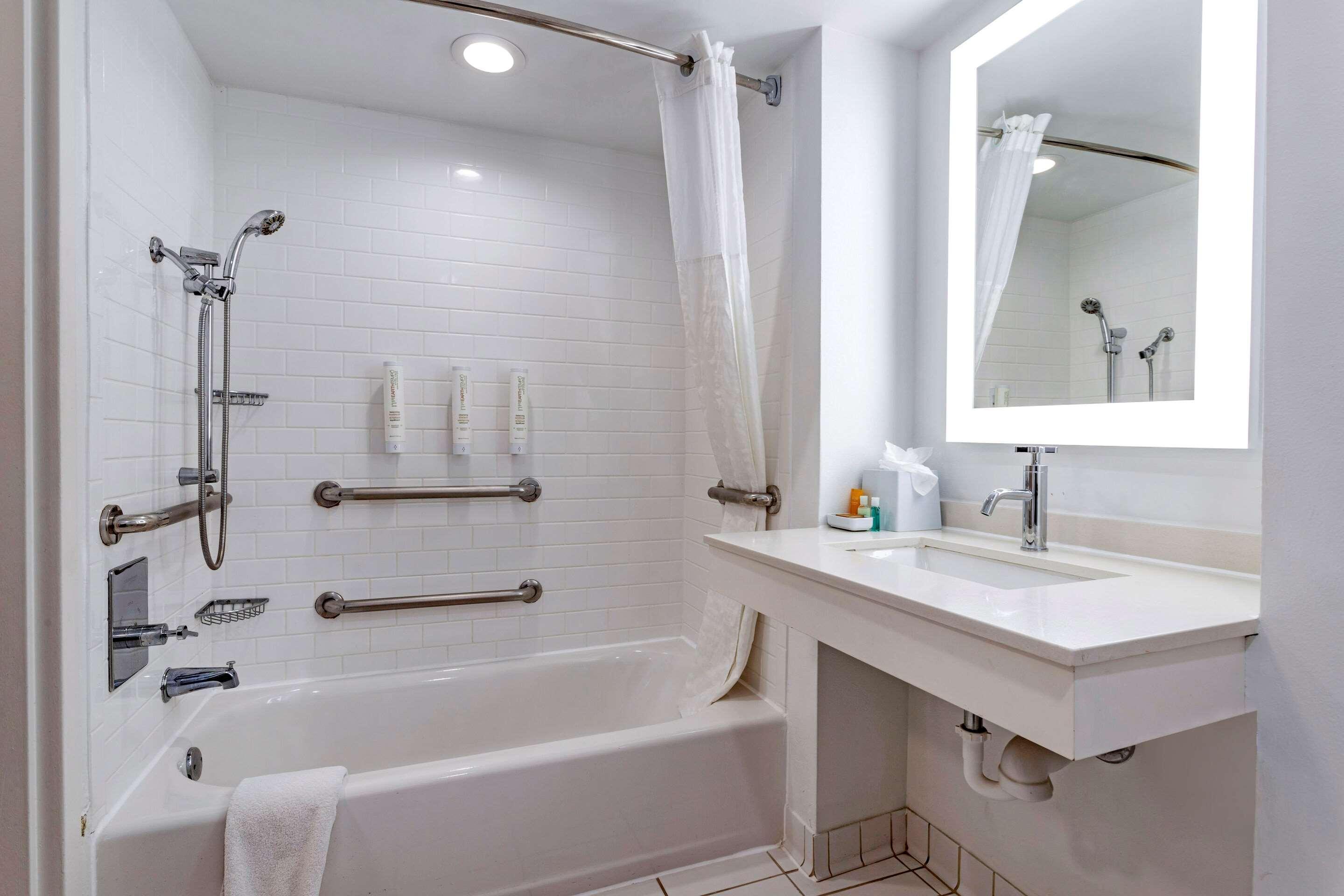 Room Accessible-two Queen Beds