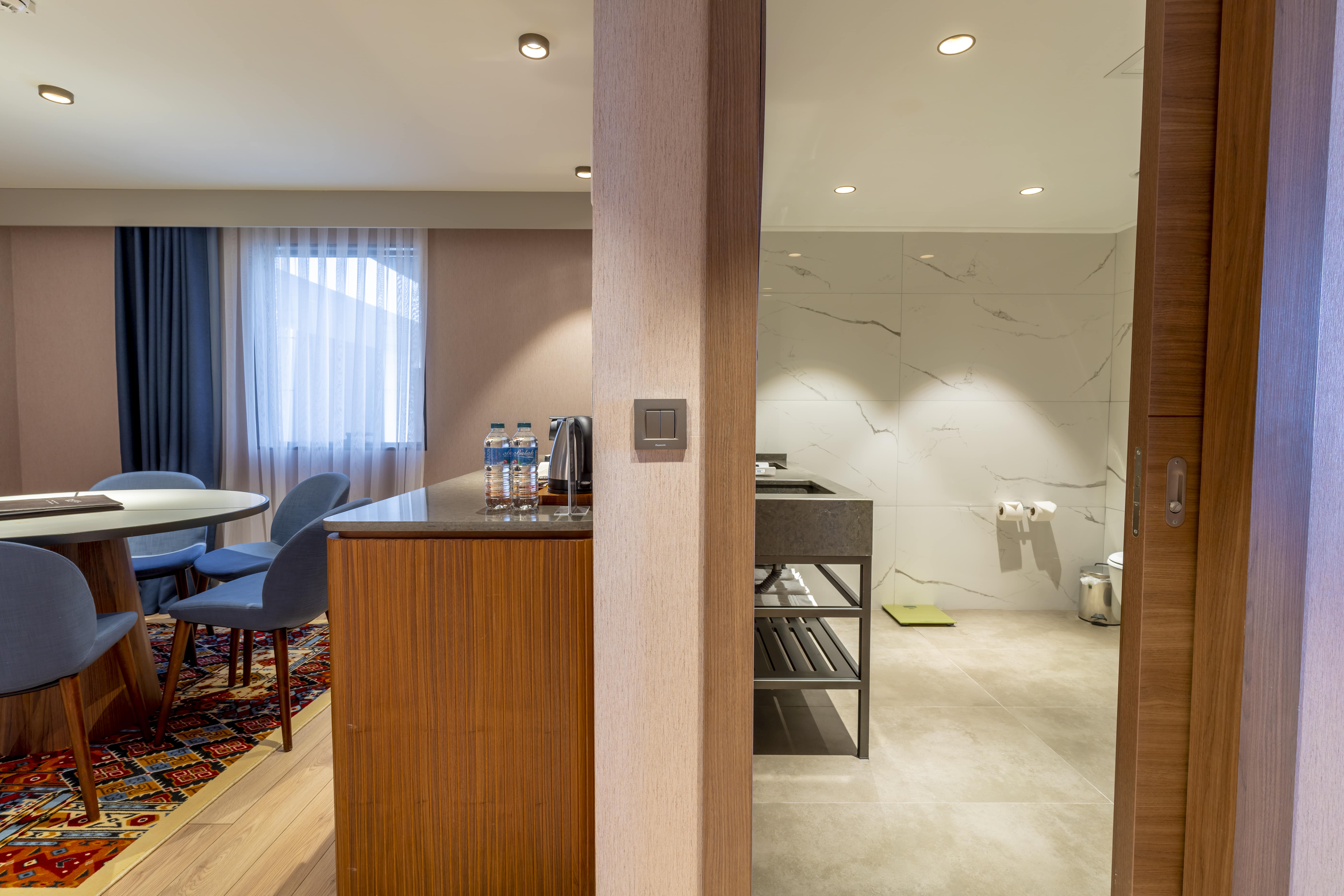 Suite King Bed One Bedroom 