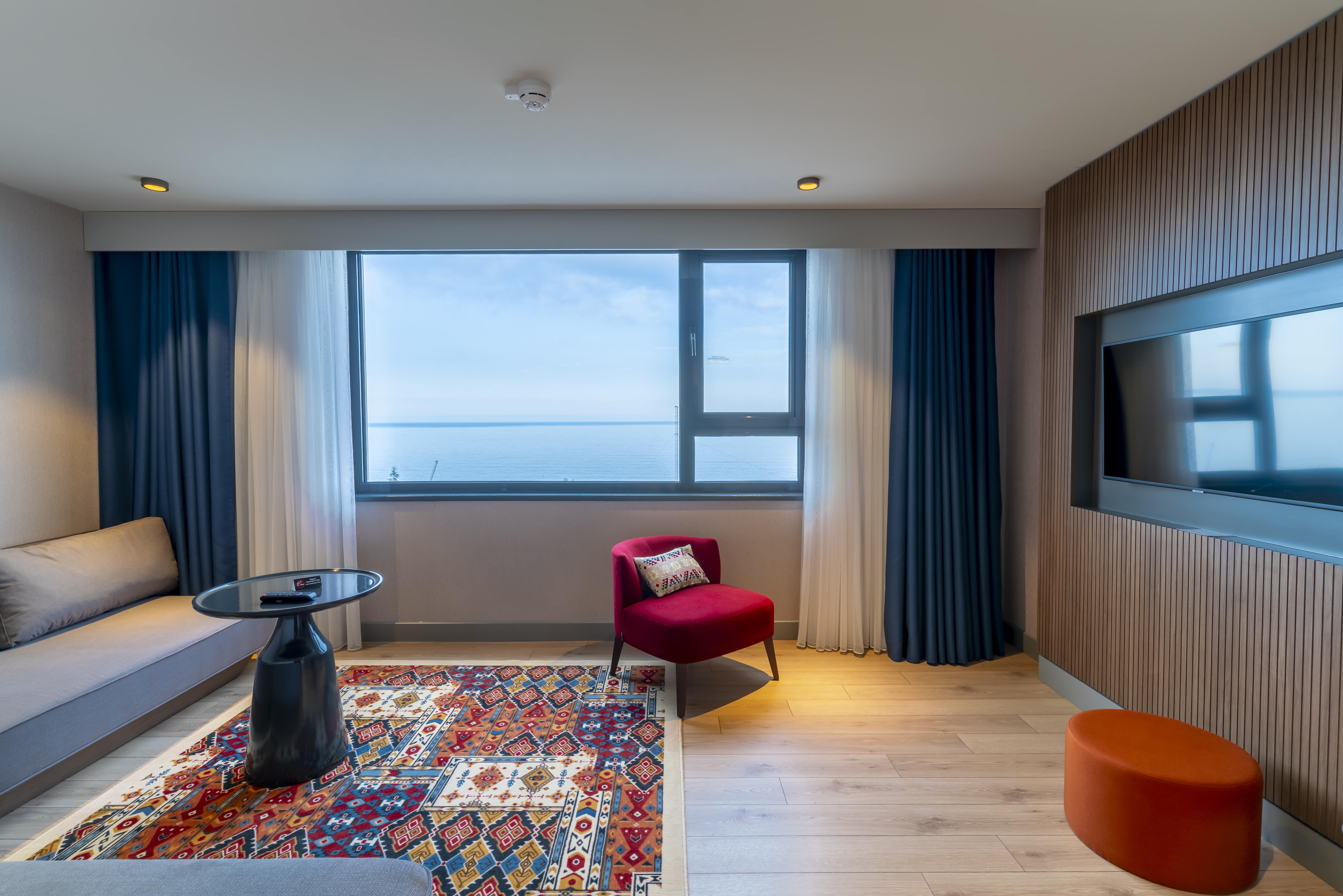 Suite King Bed One Bedroom 