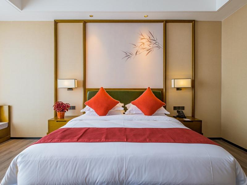 Double Business King Bed